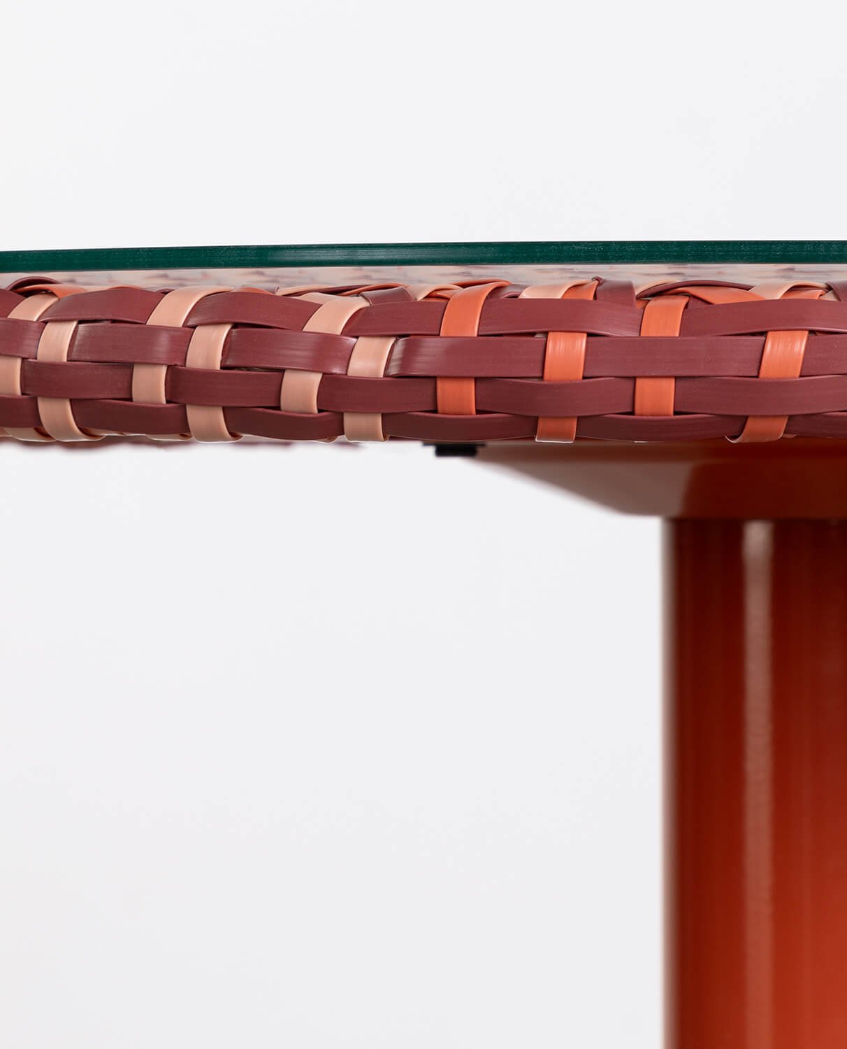 Tavolo da Esterno Rotondo in Alluminio e Vetro Temperato (Ø70 cm) Roys, immagine della galleria 2