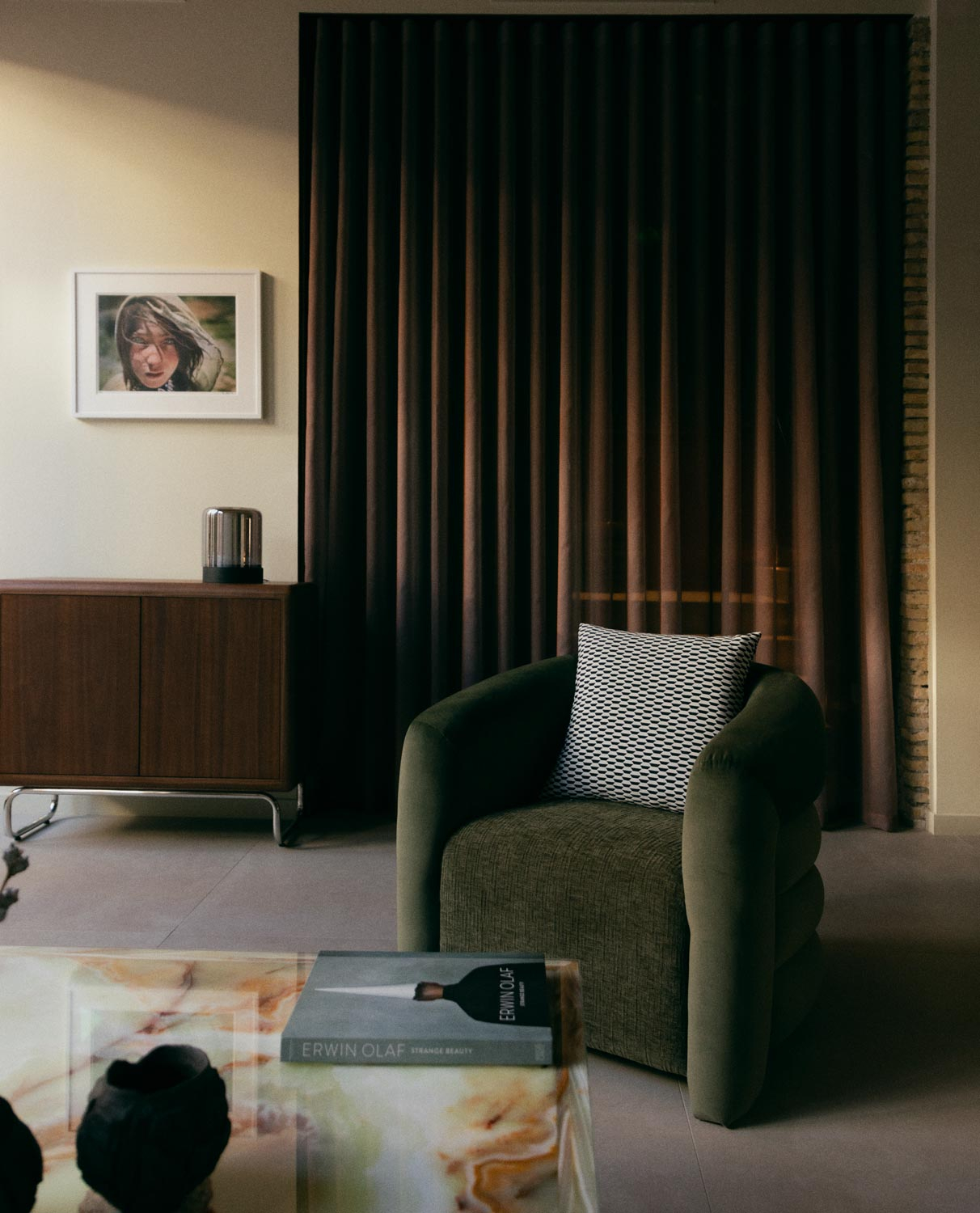 Poltroncina in Tessuto Deian, immagine della galleria 2