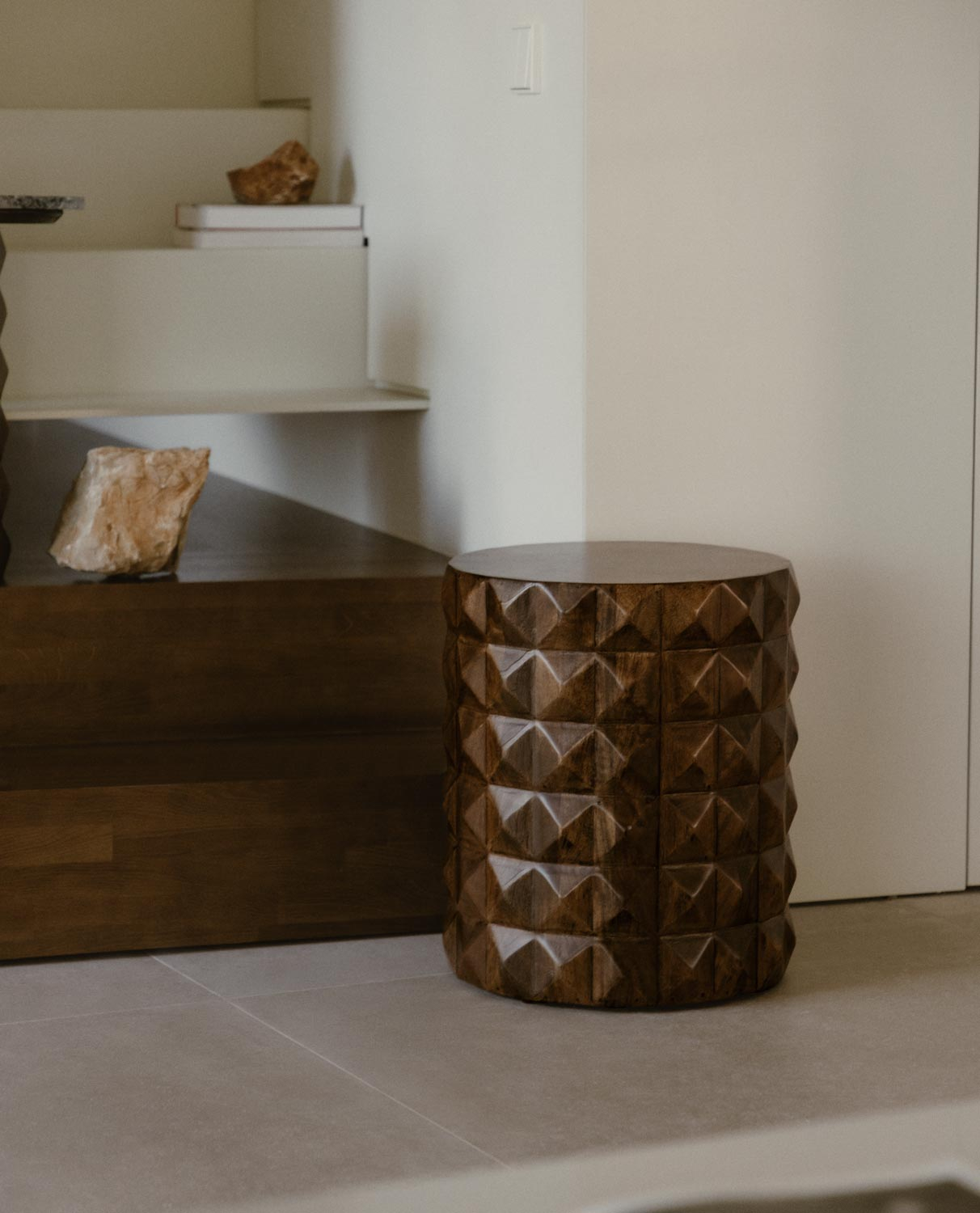 Tavolino Rotondo in Legno di Mango (Ø37 cm) Vilna, immagine della galleria 2