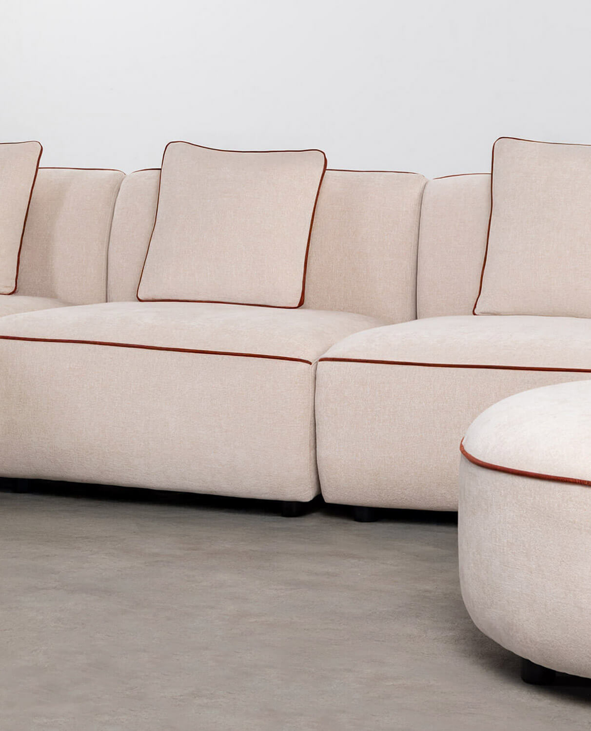 Divano Modulare 5 Pezzi con 2 Pouf Rotondi in Tessuto Ilham , immagine della galleria 2