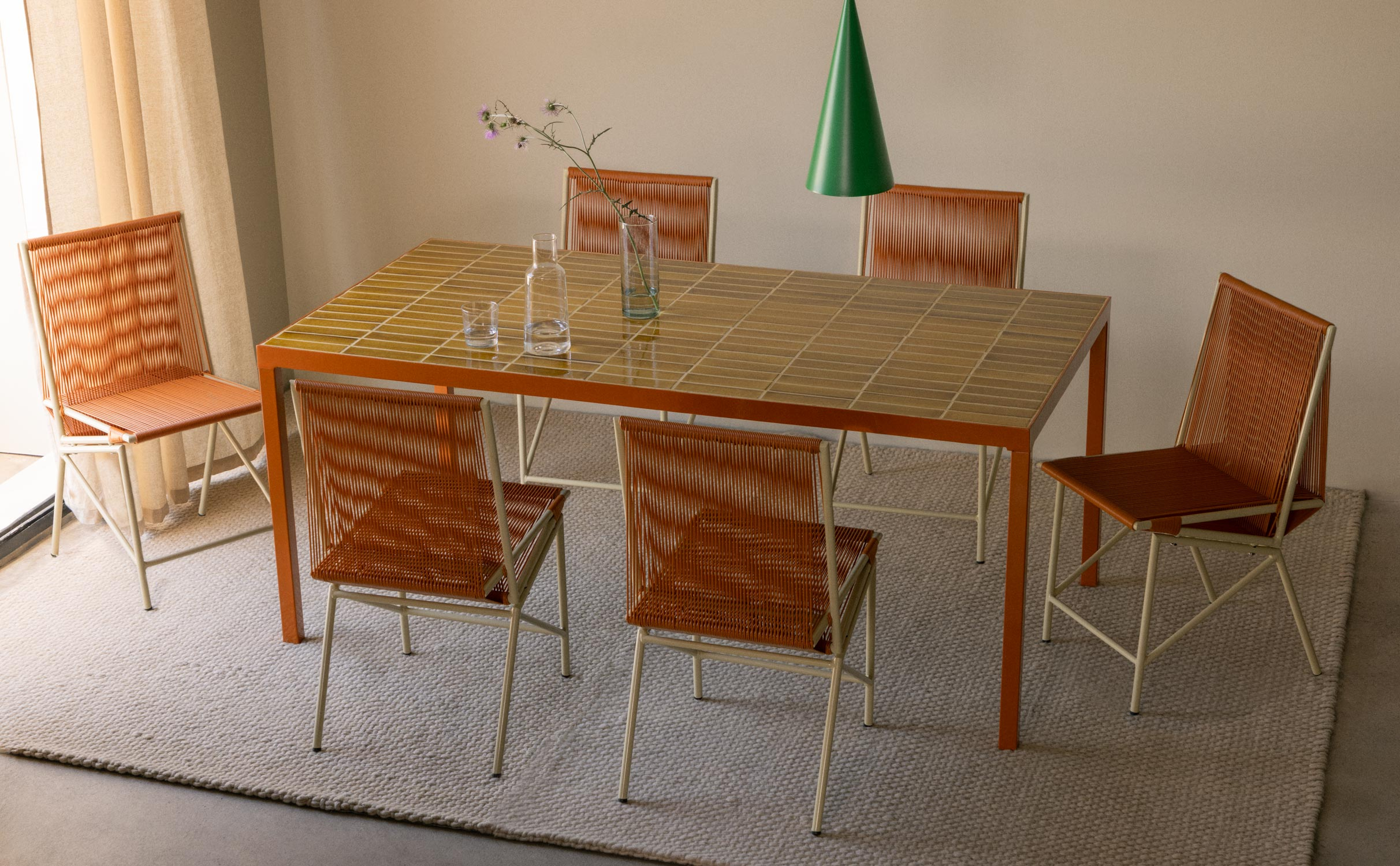 Set da Pranzo Rettangolare con Tavolo in Ceramica Zafiro e 6 Sedie in Rattan e Metallo Amur, immagine della galleria 1