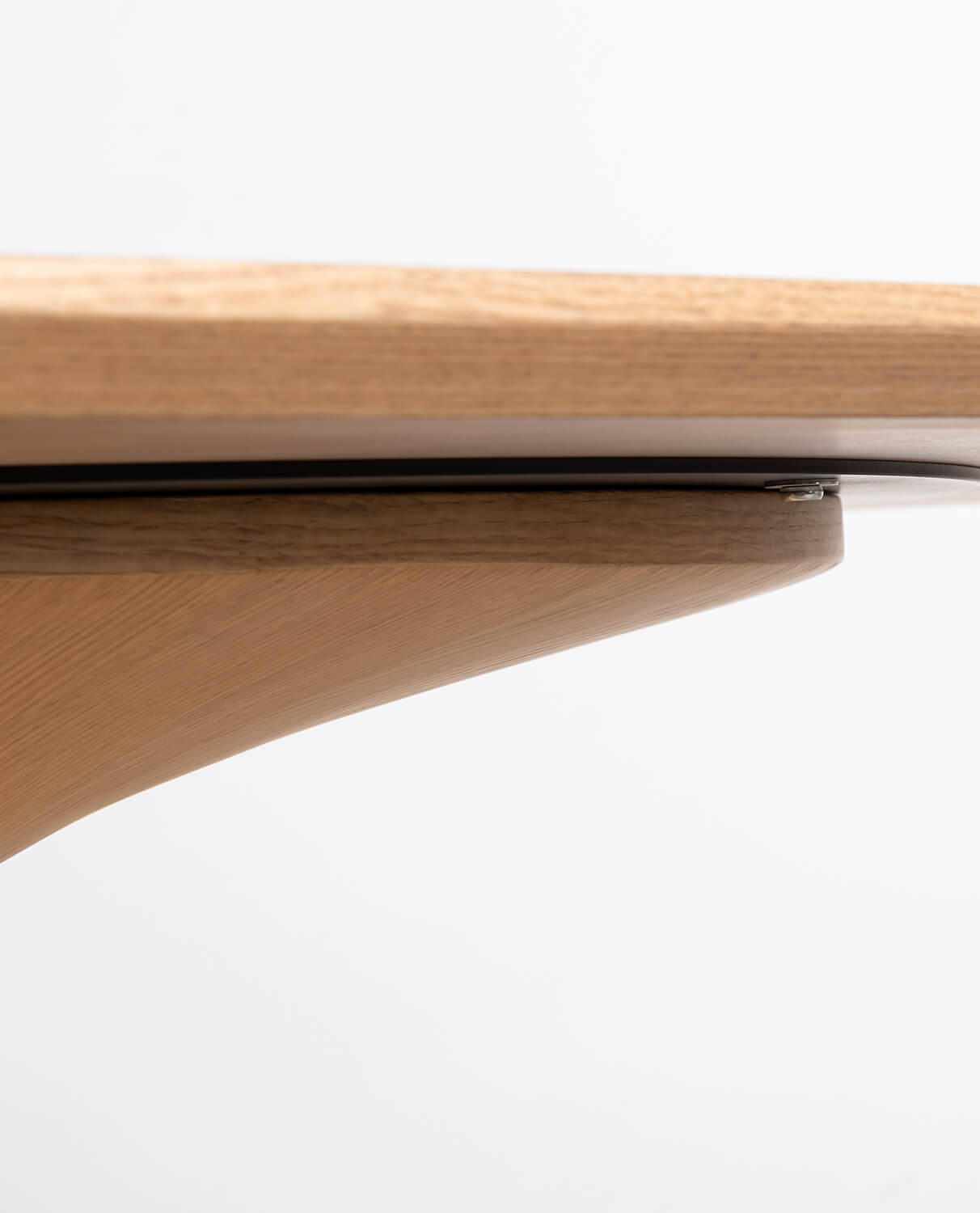 Set Tavolo da Pranzo Rettangolare in Legno Flawas e 4 Sedie in Tessuto Elin, immagine della galleria 2