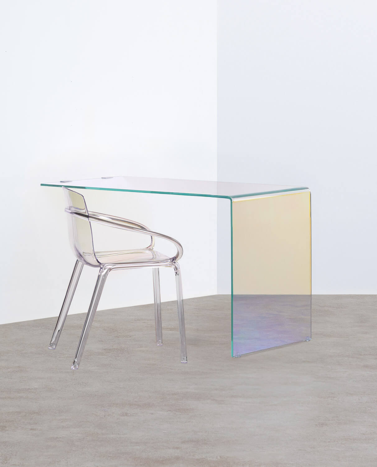 Set di Scrivania in Vetro Temperato Iris e Sedia con Braccioli in Policarbonato Zuera, immagine della galleria 1