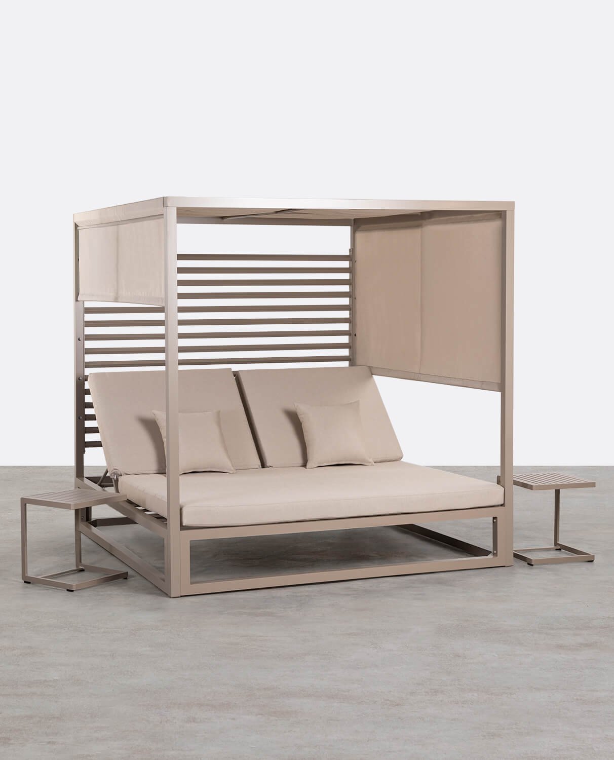 Letto Balinese Reclinabile Mersia e 2 Tavolini Laterali in Alluminio Kreta Colours, immagine della galleria 1