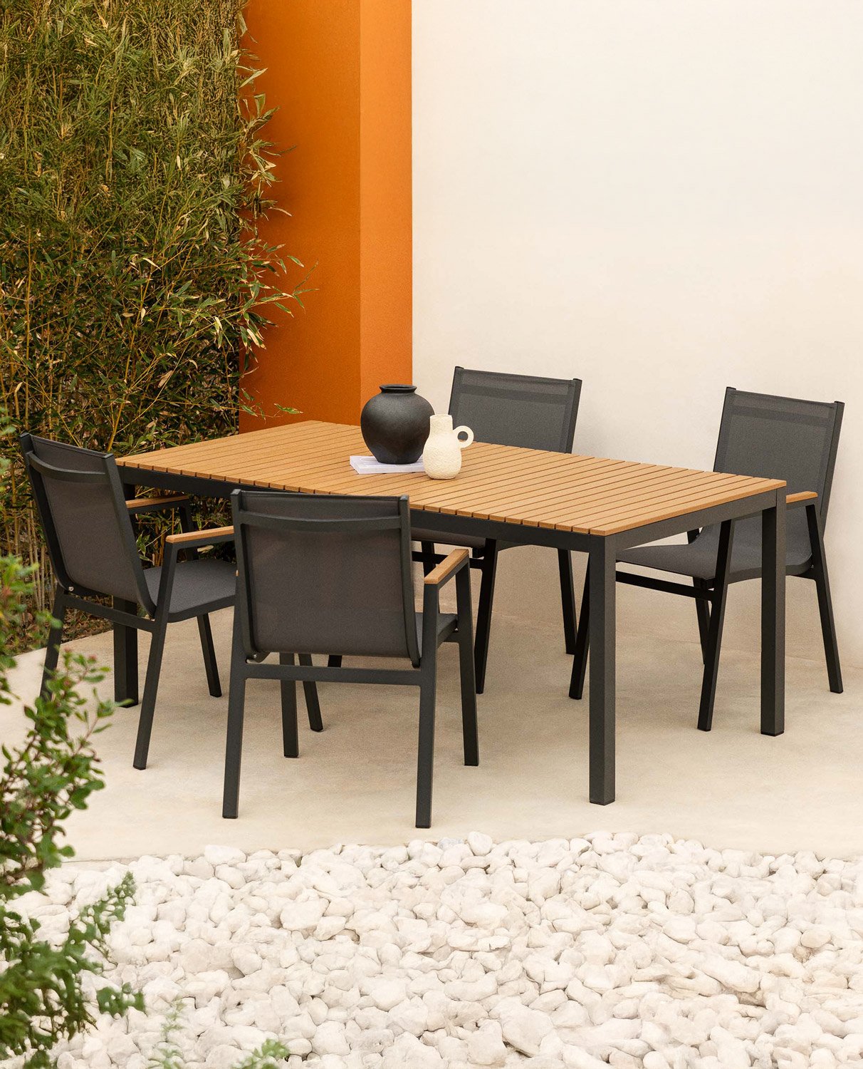 Tavolo in Alluminio e Set di 4 Sedie da Esterno Korce, immagine della galleria 2