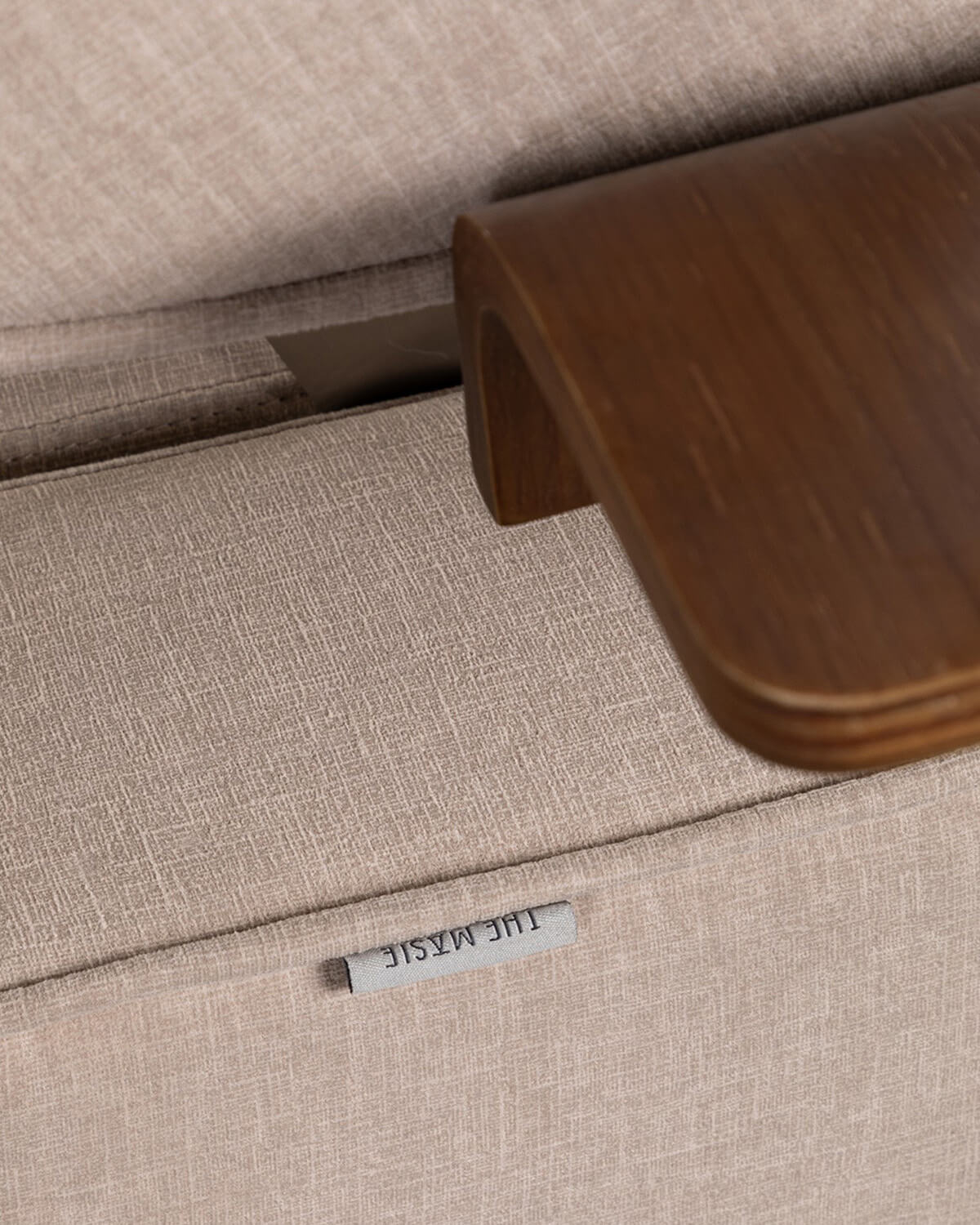 Poltrona Reclinabile con Braccioli in Legno e Tessuto 70S, immagine della galleria 8