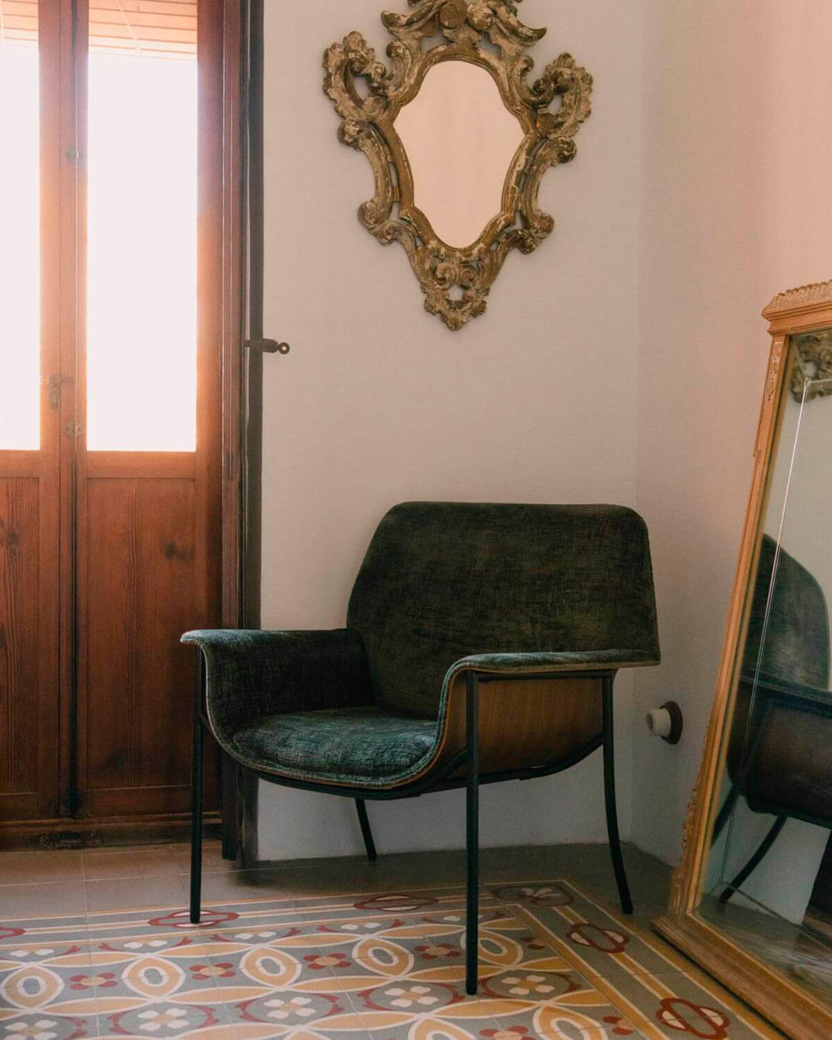 Poltrona con Braccioli in Legno e Tessuto Rinu, immagine della galleria 2