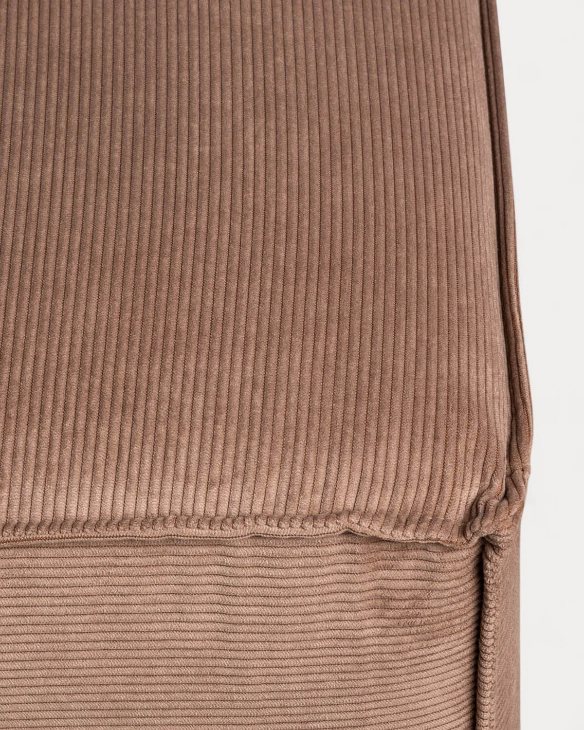 Poltrona Angolare Modulare con Pouf in Velluto a Coste Kilhe, immagine della galleria 4