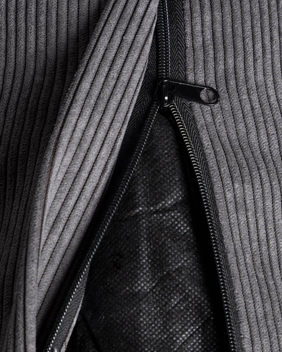 Divano Modulare a 2 Pezzi Angolari e Pouf in Velluto a Coste Kilhe, immagine della galleria 6