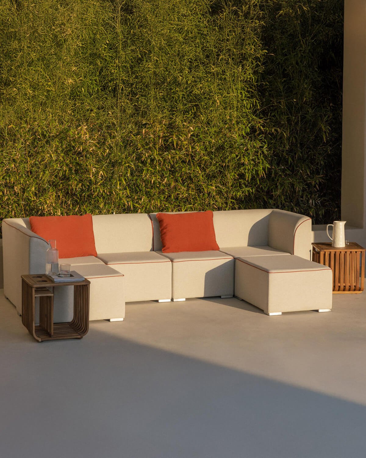 Divano da Giardino Modulare 5 Pezzi con 2 Angoli e 3 Poltrone con Puff in Tessuto Lagos, immagine della galleria 2