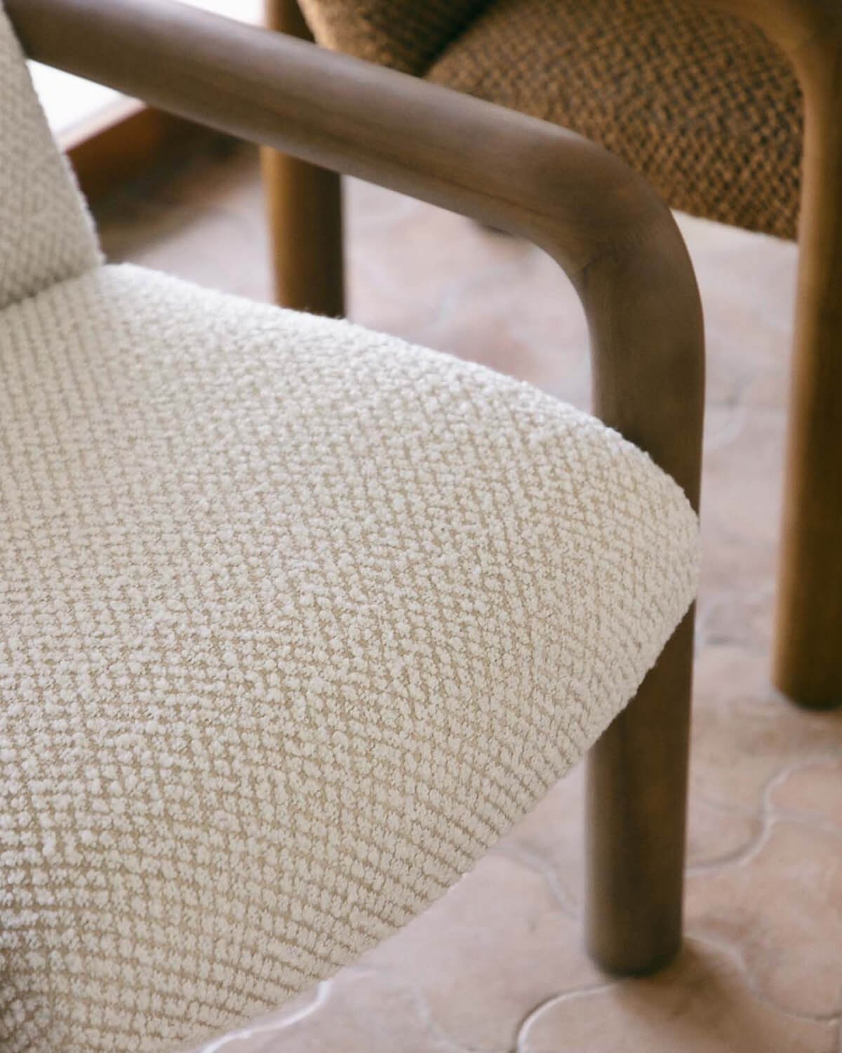 Pack 2 Poltrone in Tessuto e Legno Maiel, immagine della galleria 3