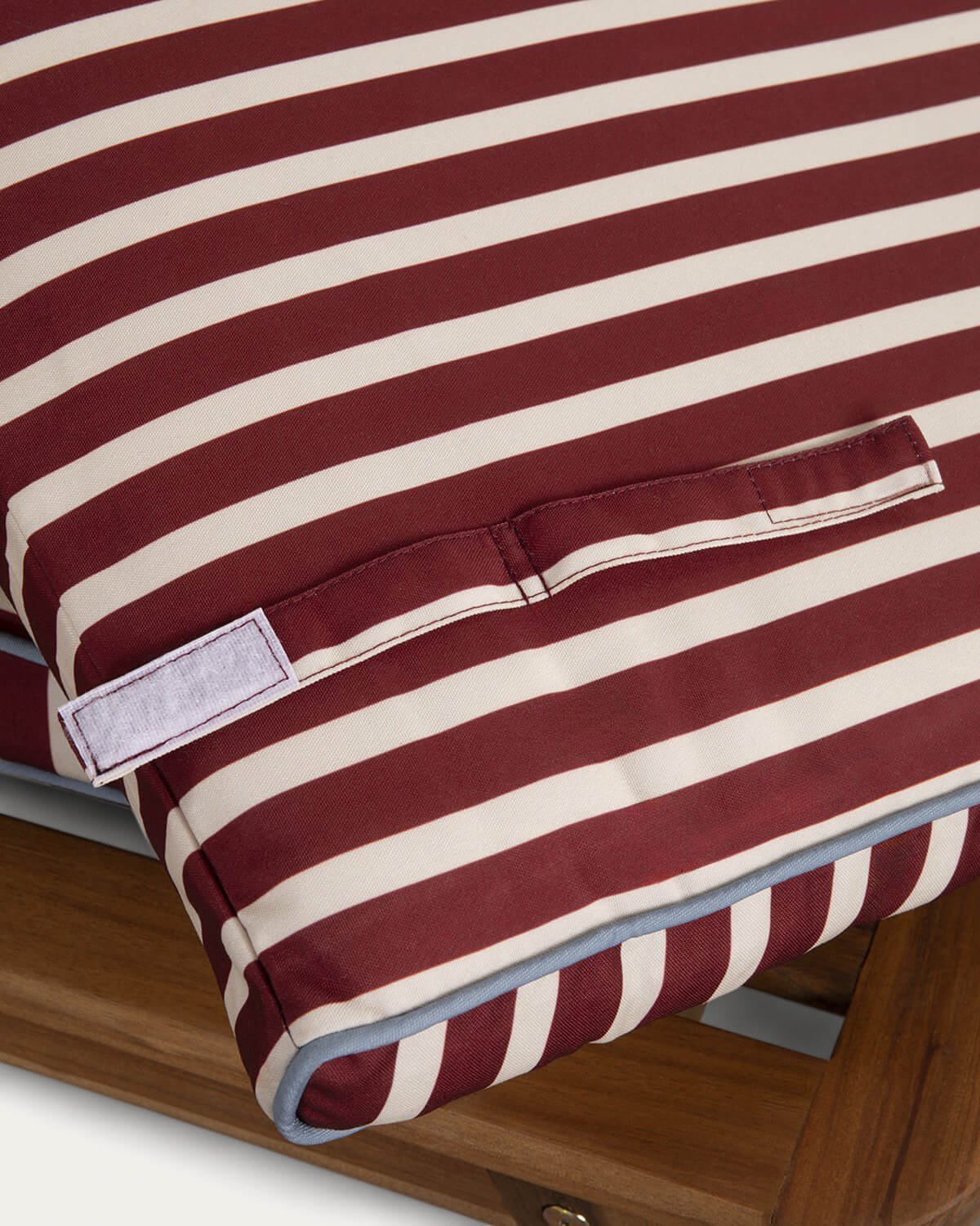 Sedia da Esterno in Legno di Acacia con Cuscini in Tessuto Hazan, immagine della galleria 8