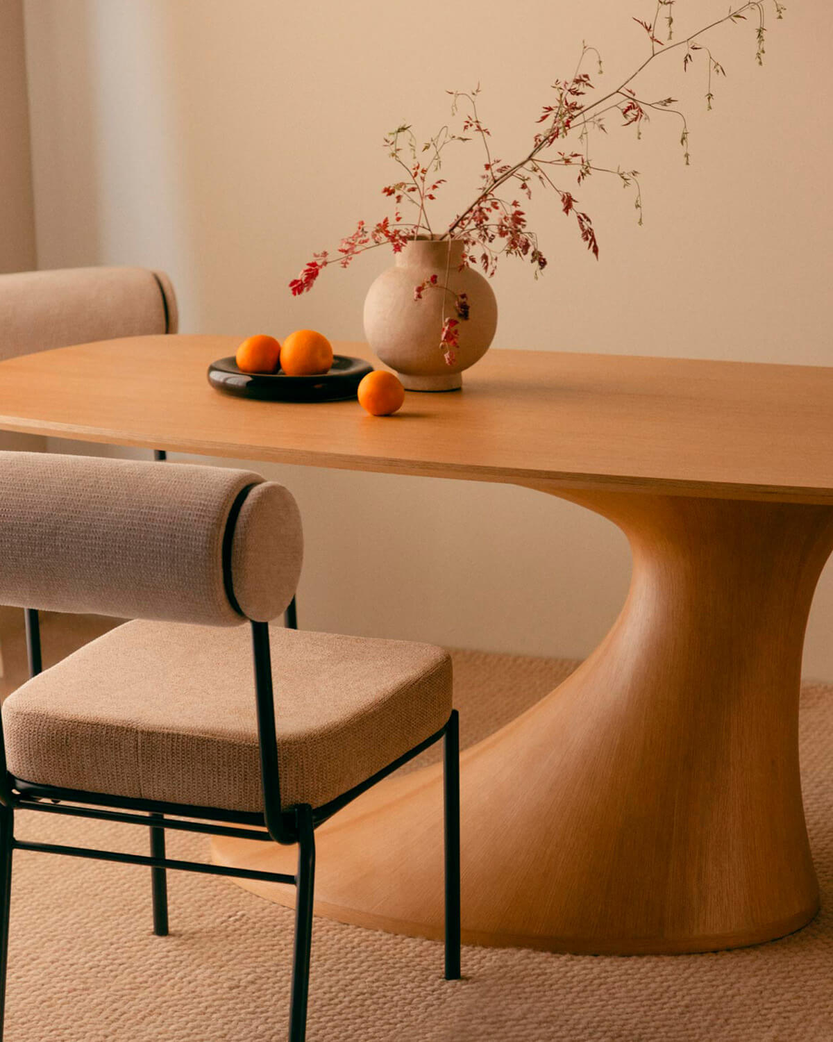 Set Tavolo da Pranzo Rettangolare in Legno (220x100 cm) Flawas e 4 Sedie in Tessuto Elin, immagine della galleria 3