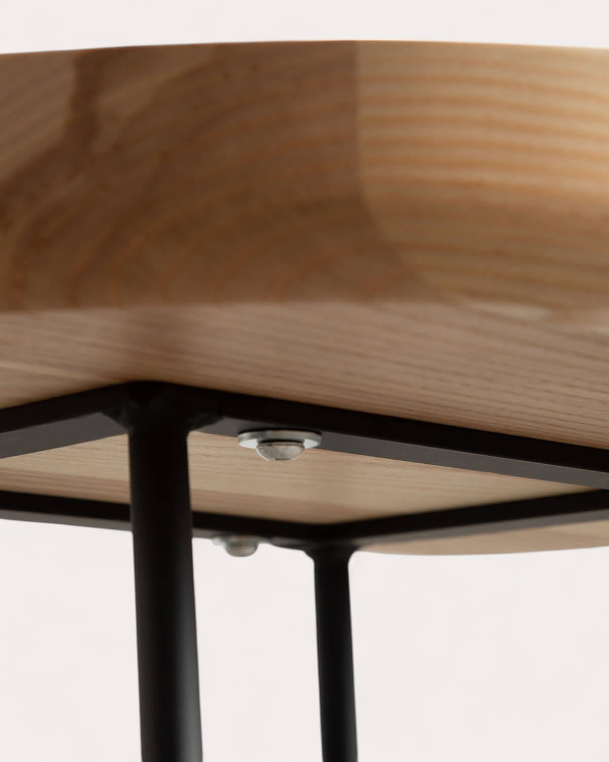 Sgabello alto in legno e metallo (67,5 cm) con motivo rose, immagine della galleria 5