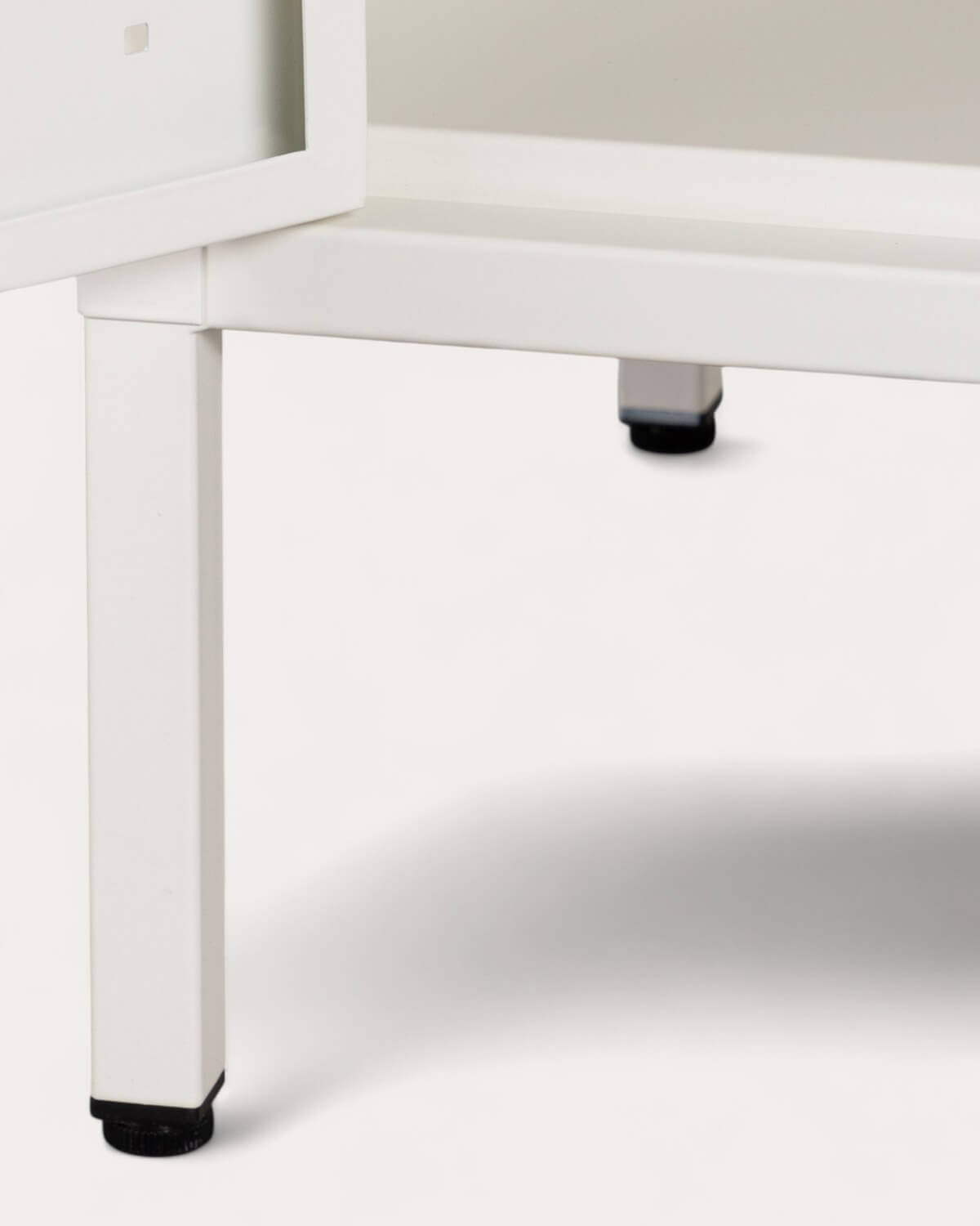 Credenza Bassa 2 Ante in Acciaio Laminato e Legno di Pino Varys, immagine della galleria 6