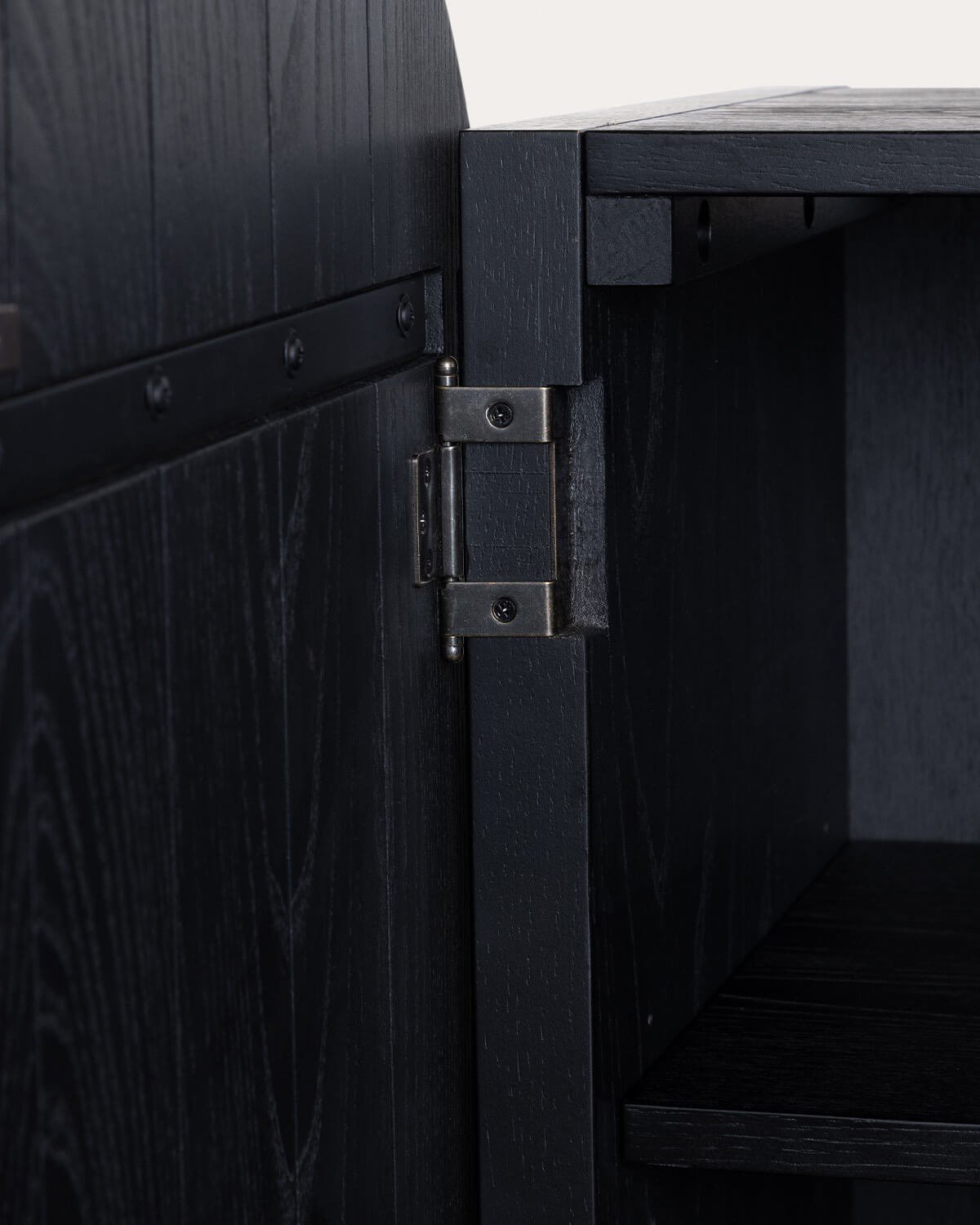 Credenza Alta con 2 Ante in Legno Kuroen, immagine della galleria 8