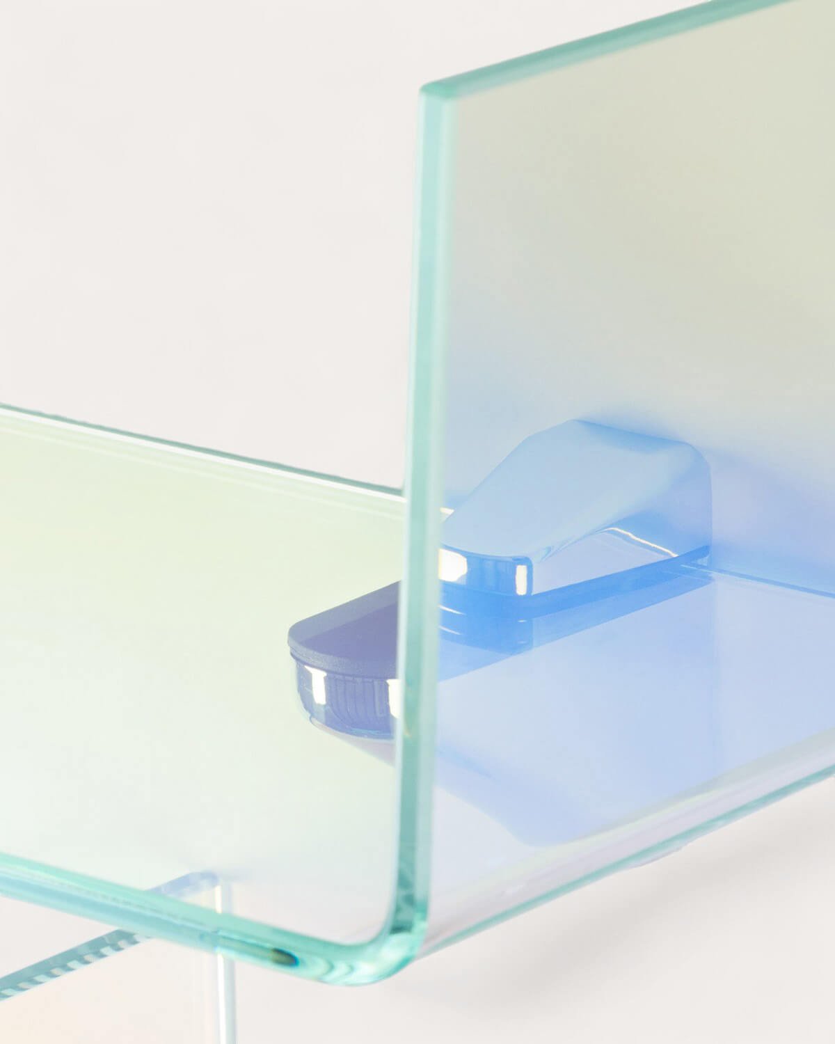 Set di Mensole da Parete in Vetro Temperato Curvato Iris, immagine della galleria 6