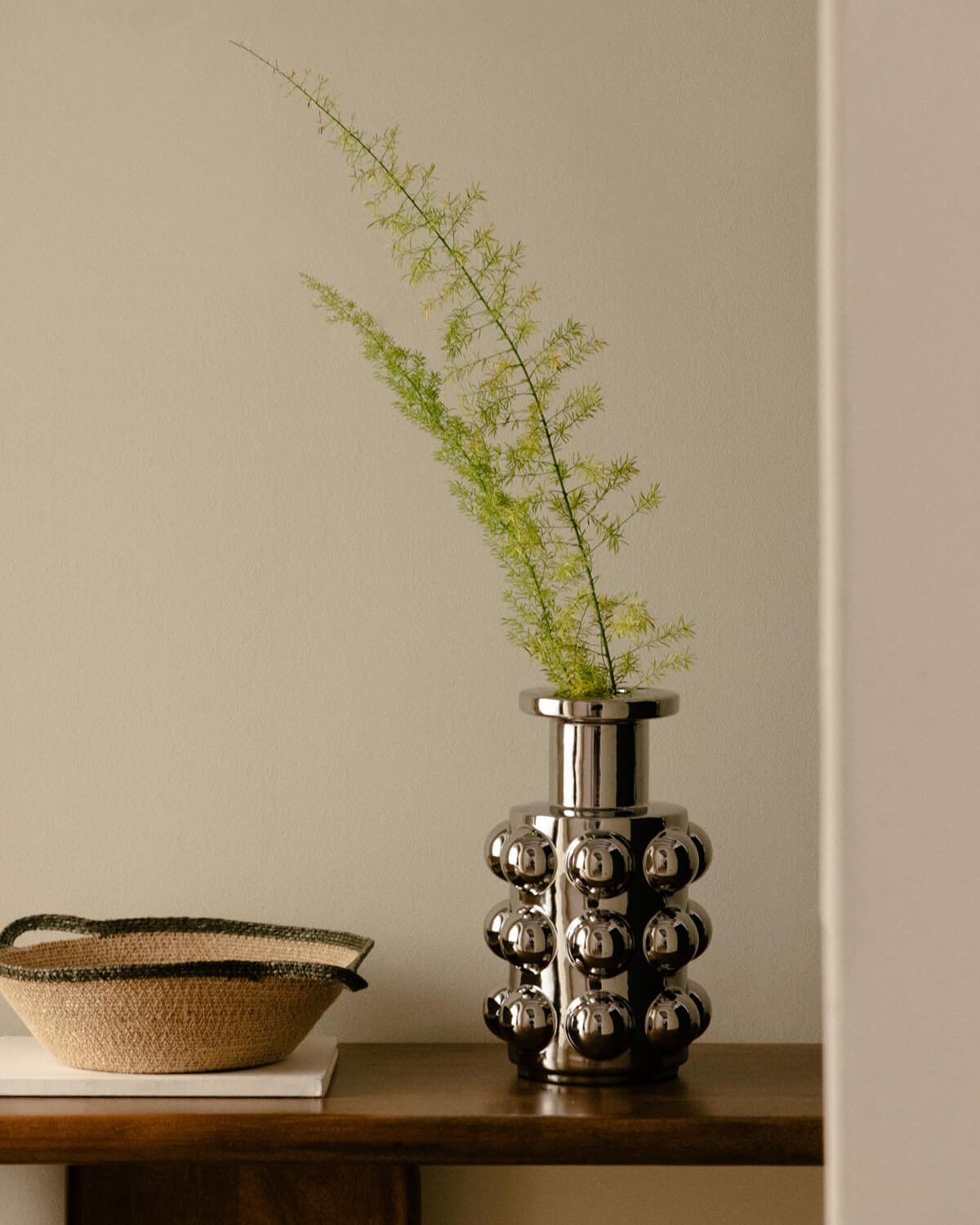 Vaso Alto in Dolomite Zincato Malik, immagine della galleria 2