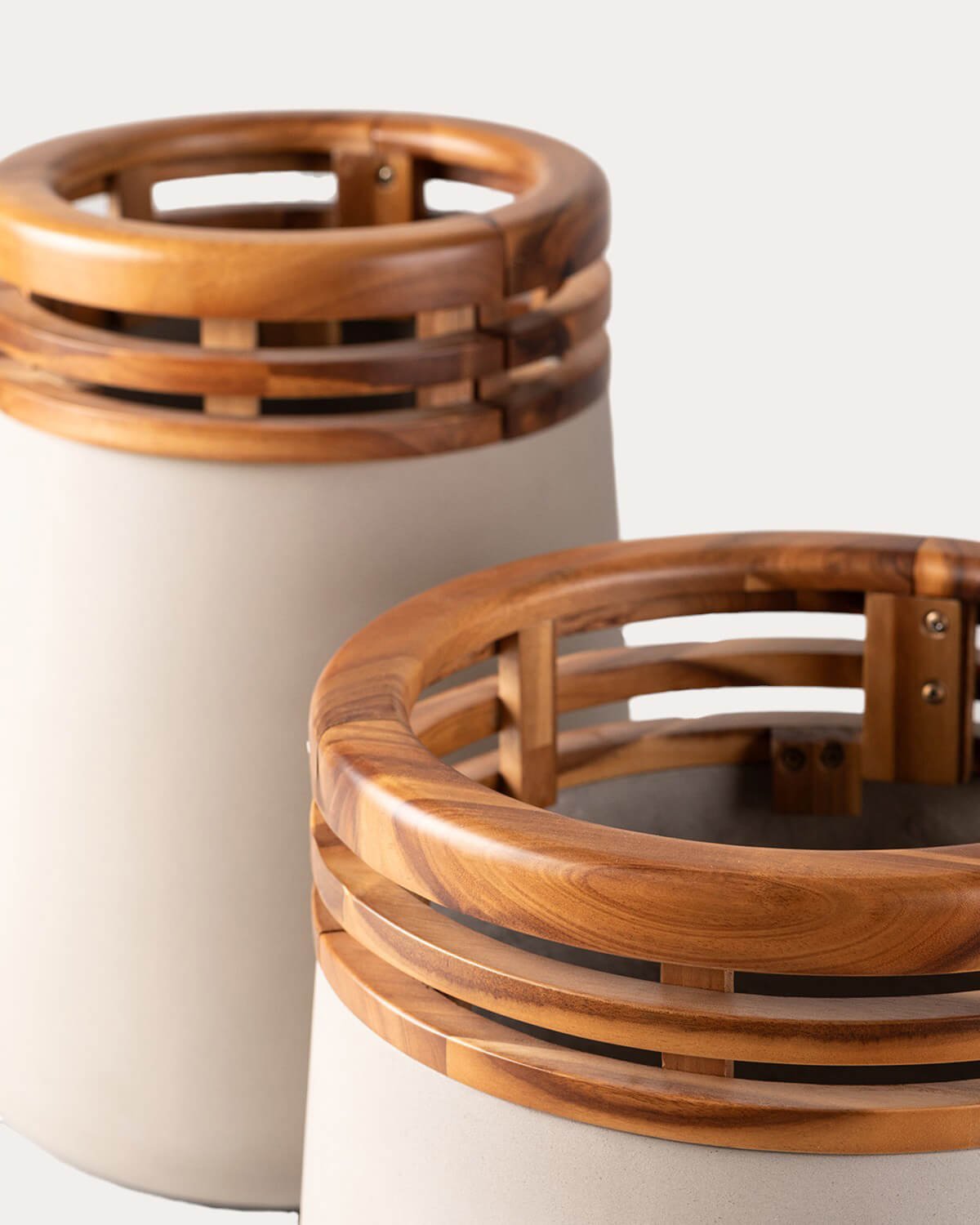 Set di 3 Fioriere in Cemento e Legno di Acacia Hazan, immagine della galleria 6