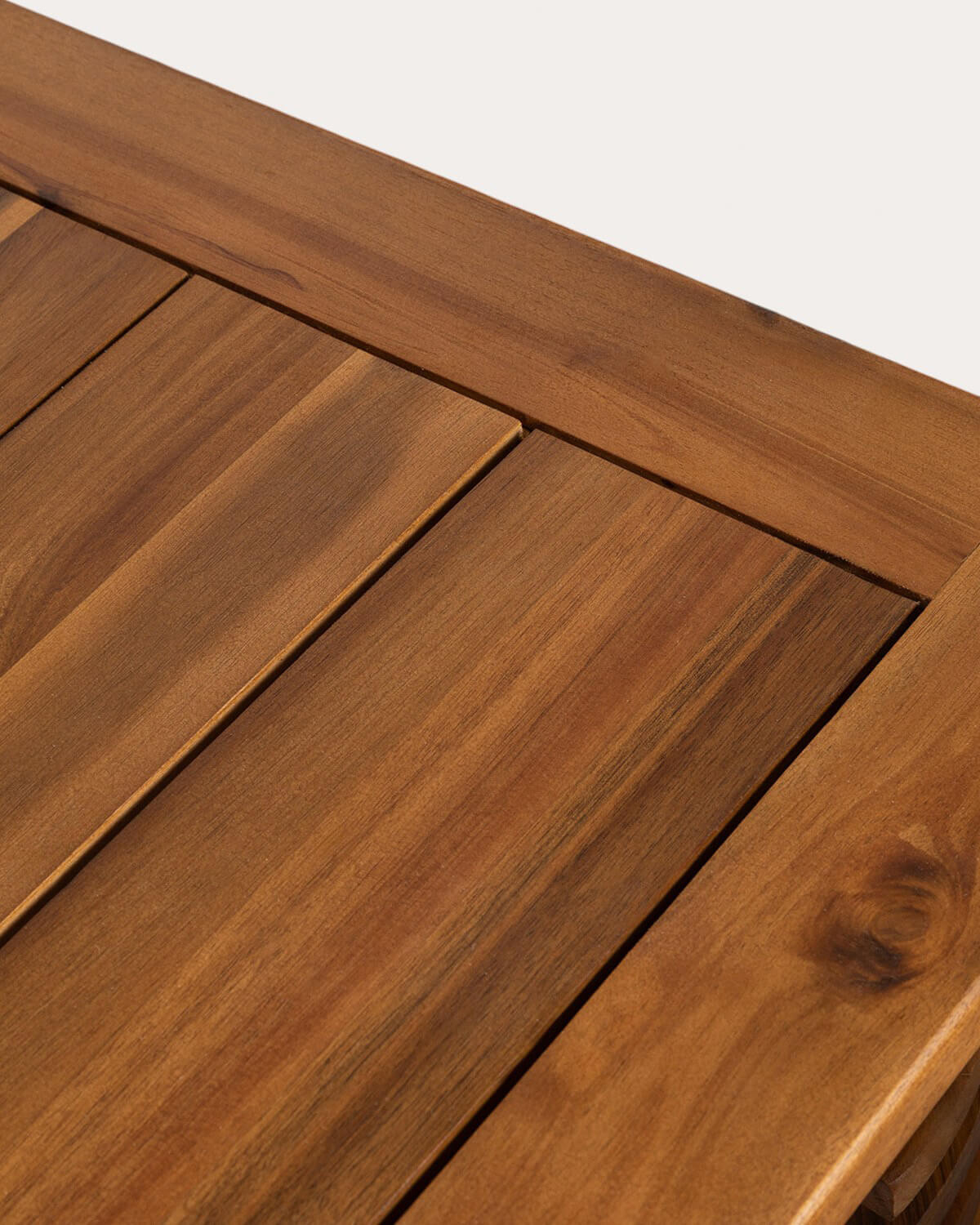 Set di un Tavolo Quadrato (160x160 cm) e 8 Sedie in Legno d'Acacia e Tessuto per Esterni Hazan , immagine della galleria 6