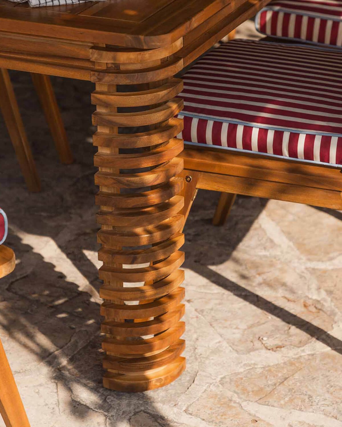 Set di Tavolo Rettangolare (180x90 cm) e 6 Sedie in Legno di Acacia e Tessuto per Esterni Hazan, immagine della galleria 3