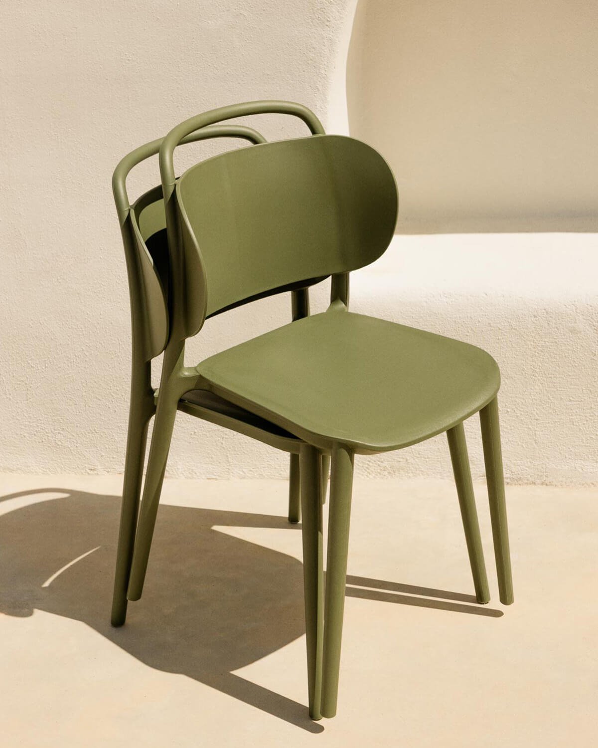 Set Tavolo Rettangolare in Alluminio (160x90 cm) Cancun e 6 Sedie in Polipropilene per Esterni Kole, immagine della galleria 3