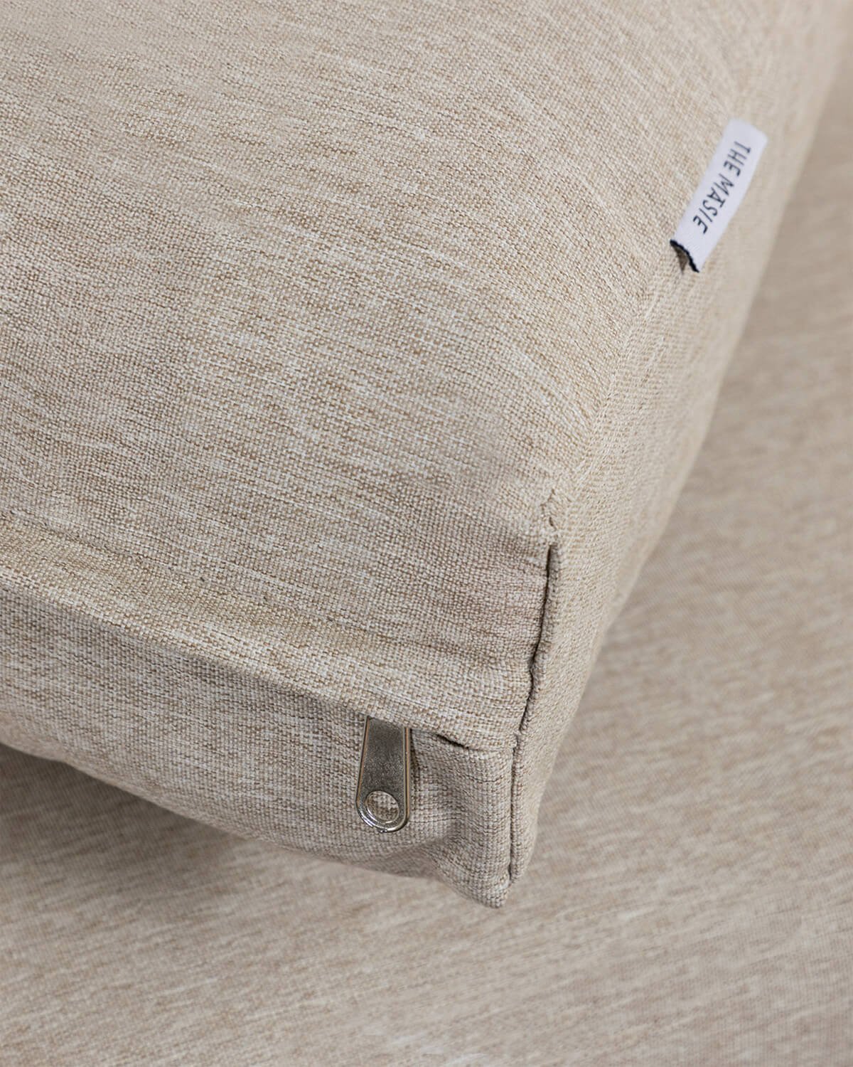 Set da Giardino con 2 Divani a Due Posti e Tavolino in Legno di Teak e Metallo Emilia, immagine della galleria 6