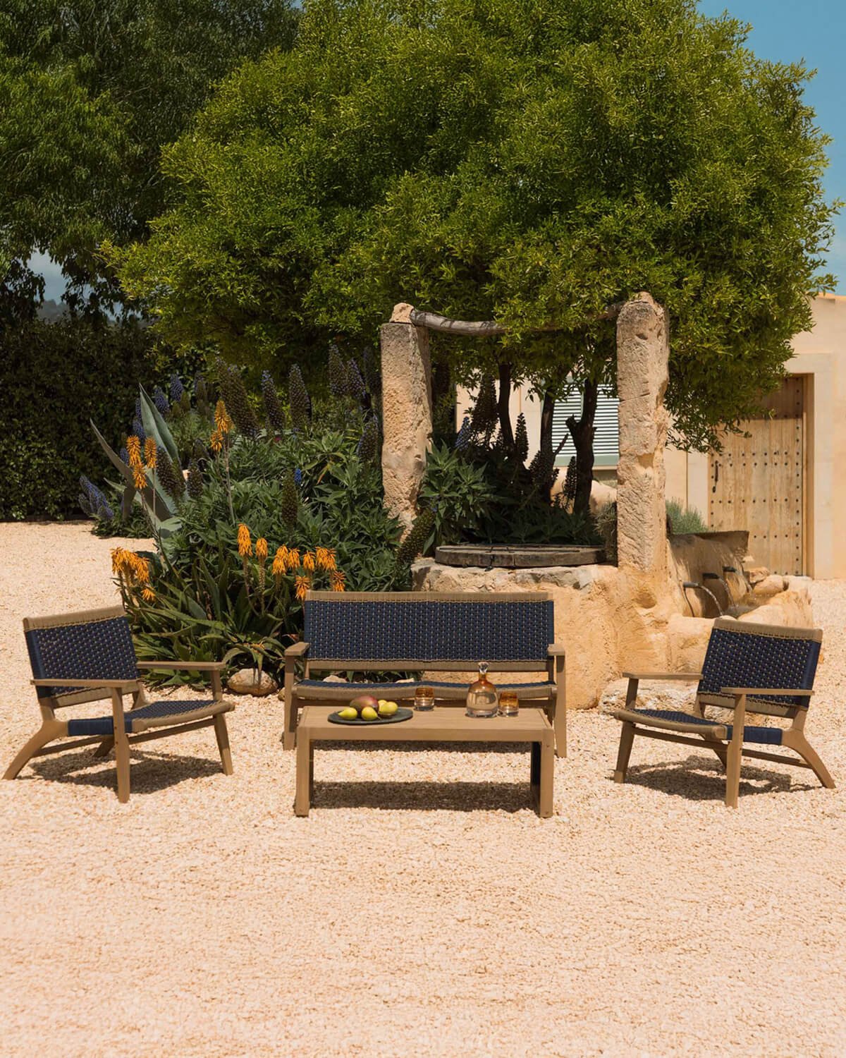 Set da Giardino con Divano a 2 Posti, 2 Poltrone e Tavolino in Legno di Acacia e Corda Mirle, immagine della galleria 2