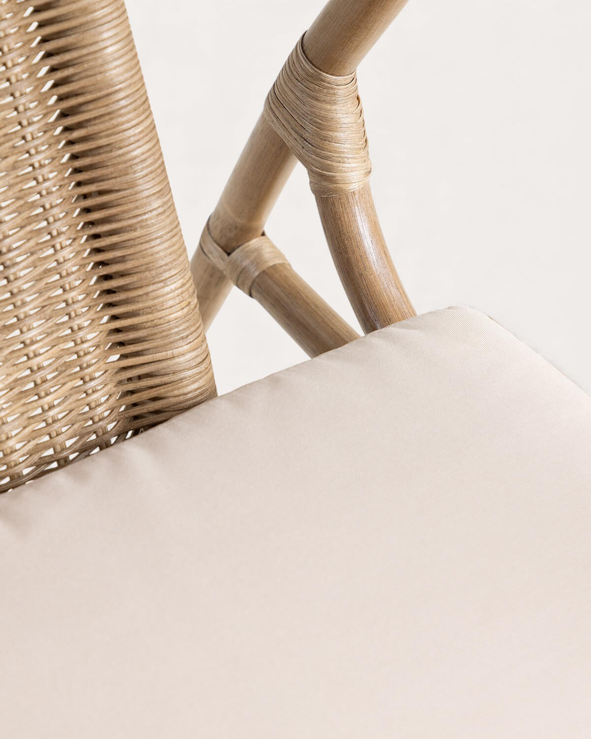 Poltrona in Rattan Naturale con Cuscino Nhua, immagine della galleria 6