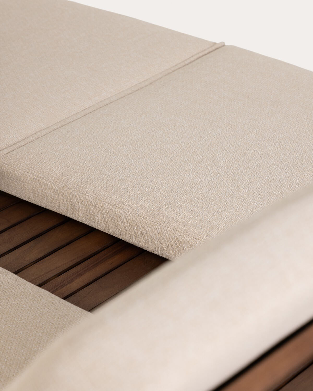 Lettino Prendisole Reclinabile Doppio in Legno di Acacia e Tessuto Dawson, immagine della galleria 7