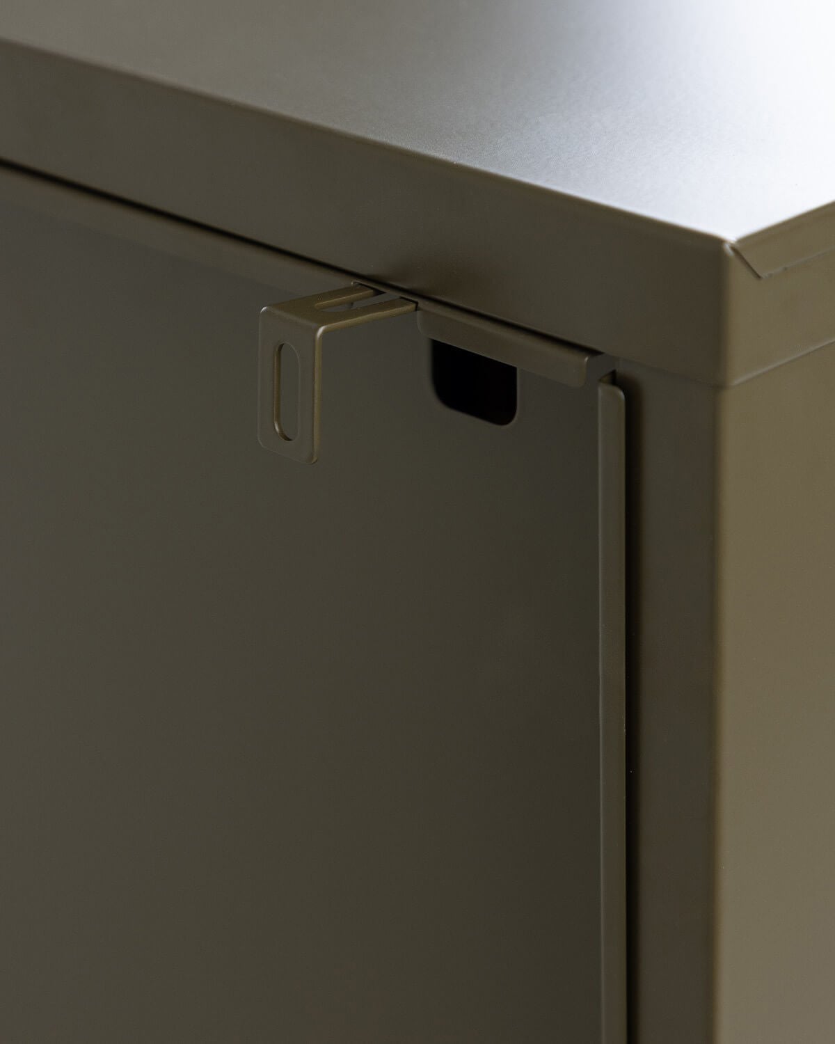 Credenza Bassa con 2 Ante e 3 Cassetti 120x35 cm Acciaio Laminato e Vetro Andrius, immagine della galleria 10