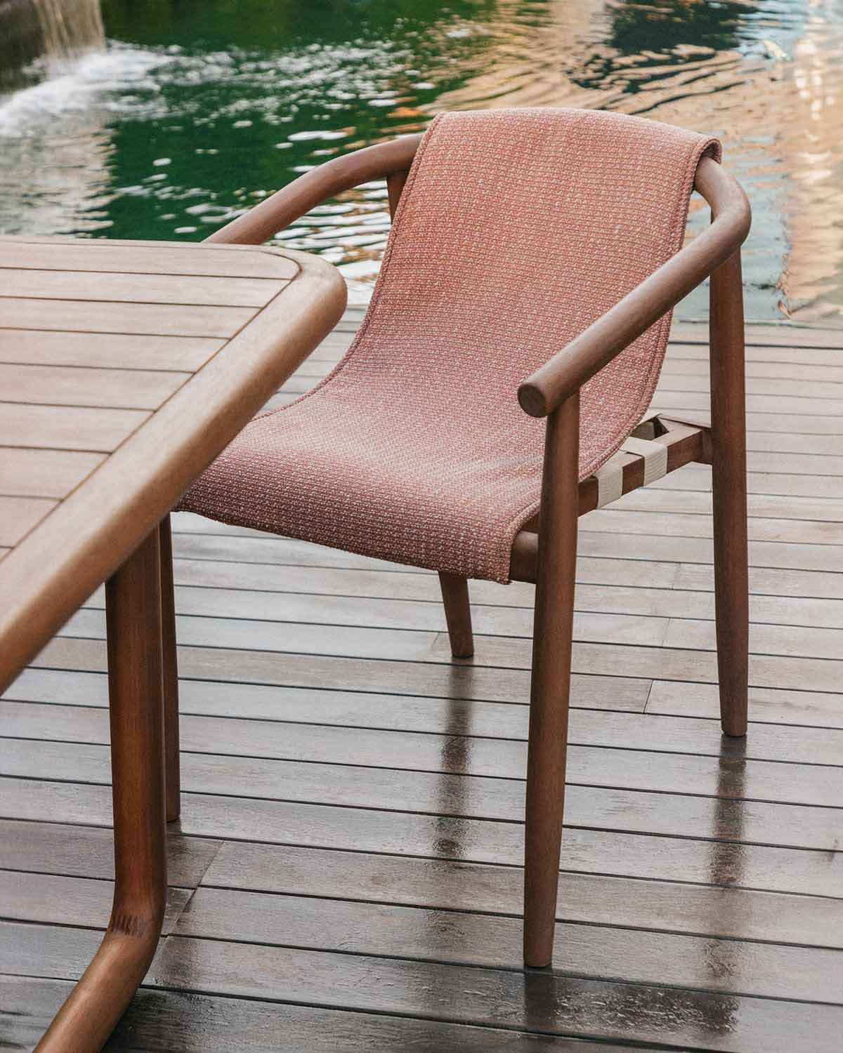 Sedia da Esterno in Legno di Eucalipto e Tessuto Clhoti, immagine della galleria 2