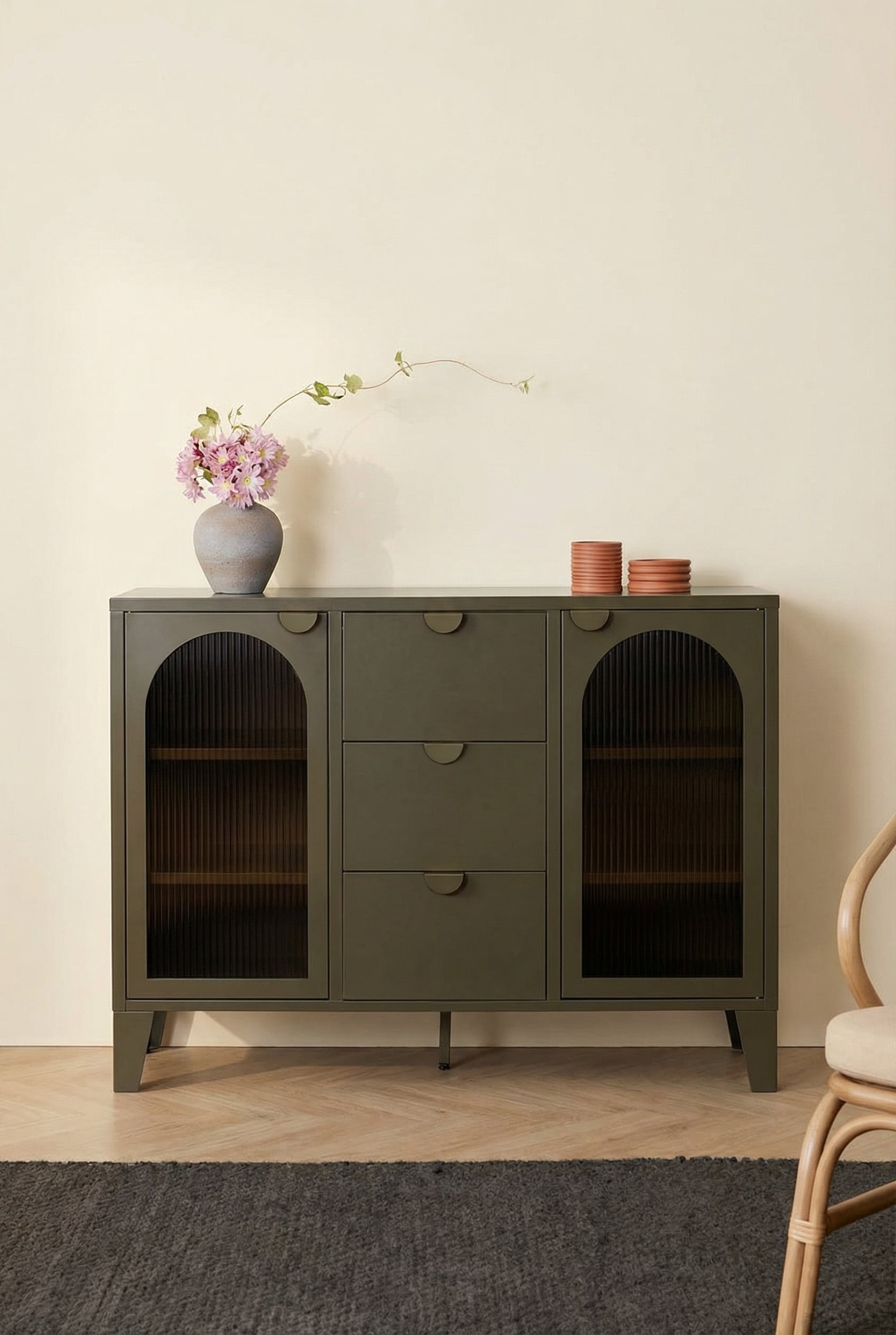 Credenza Bassa con 2 Ante e 3 Cassetti Acciaio Laminato e Vetro Andrius, immagine della galleria 2