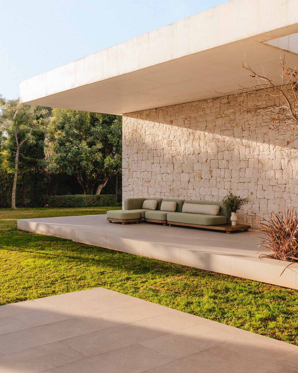 Set di Divani da Giardino Modulari da 3 Pezzi Modulo Divano, Centrale, Angolare con Pouf in Legno di Acacia e Tessuto Redik, immagine della galleria 2