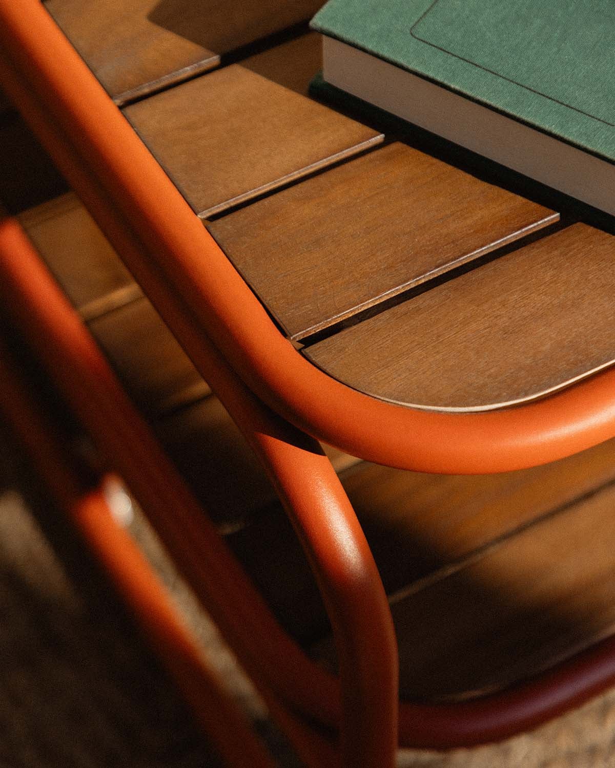 Tavolino Rettangolare in Legno di Acacia e Metallo (110x60 cm) Ahrus, immagine della galleria 3