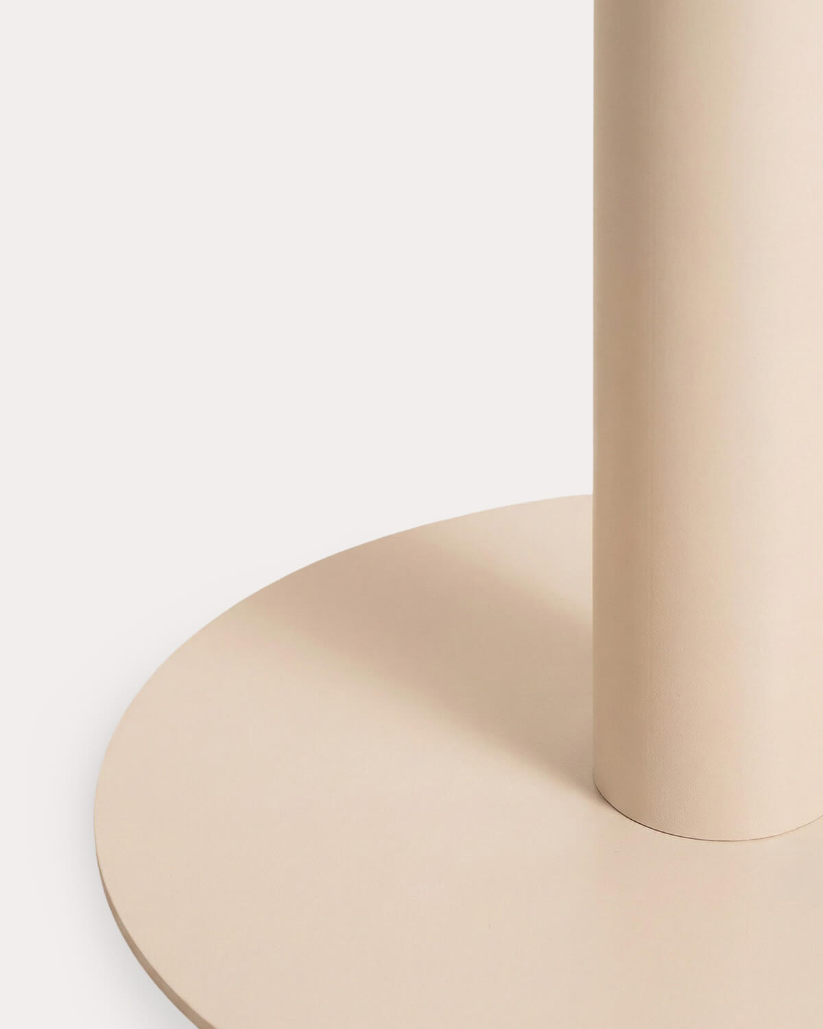 Set Tavolo Alto Rotondo in Metallo (Ø70 cm) Banon e 2 Sgabelli Alti in Polipropilene (74 cm) Meivy per Esterno, immagine della galleria 9