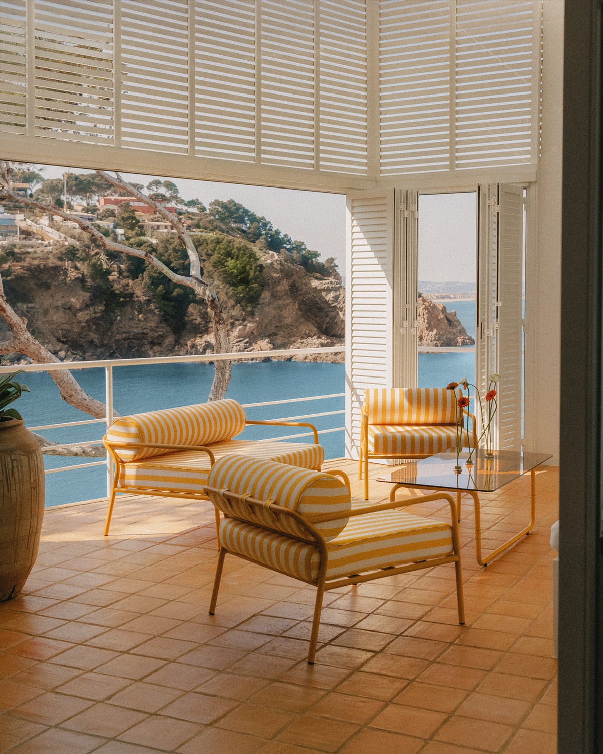 Set da Giardino con Divano a 2 Posti, 2 Poltrone e Tavolino in Metallo e Tessuto Mitha, immagine della galleria 2