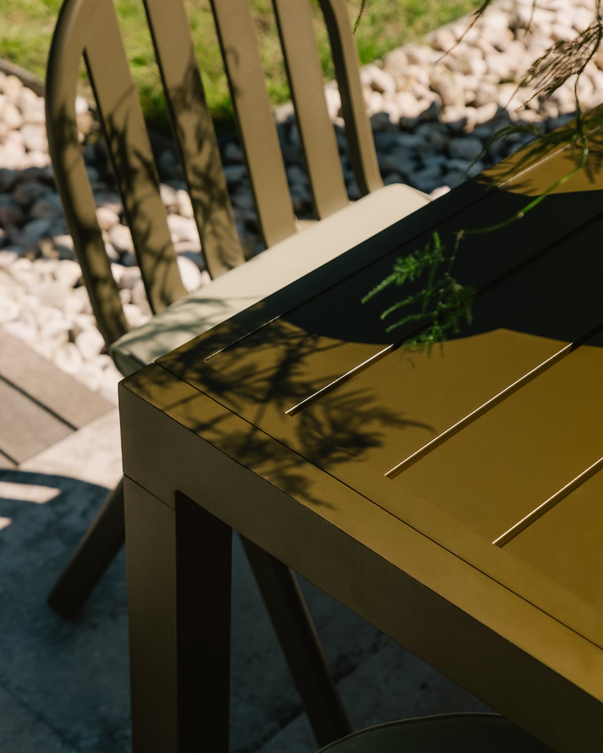 Set Tavolo Rettangolare Allungabile Seila (135-265x100 cm) e 6 Sedie da Esterno in Alluminio Llibet, immagine della galleria 3