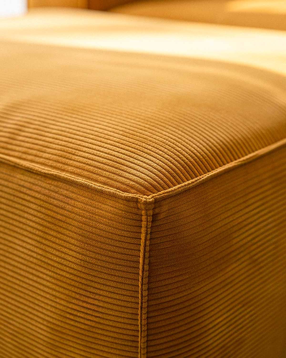 Divano Angolare Modulare Kilhe a 3 Pezzi con 2 Poltrone e Pouf in Velluto a Coste, immagine della galleria 3