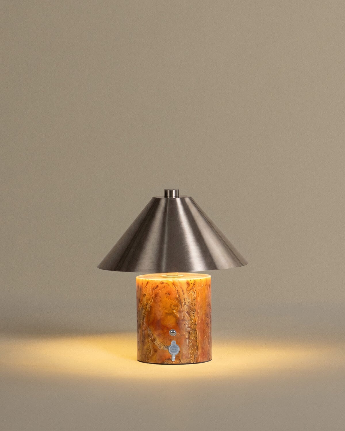 Lampada da Tavolo a LED Wireless in Marmo e Metallo Obely, immagine della galleria 4