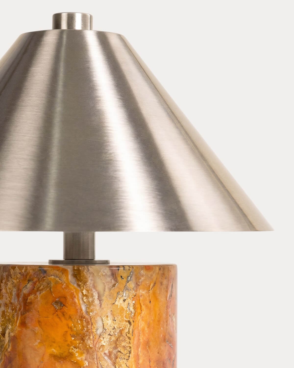 Lampada da Tavolo a LED Wireless in Marmo e Metallo Obely, immagine della galleria 5