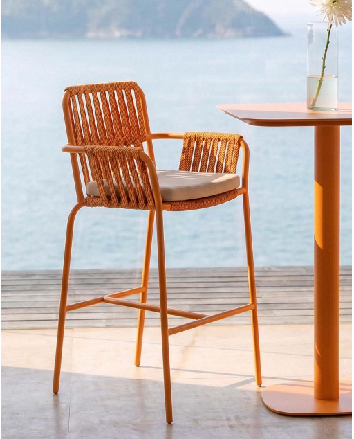 Sgabello alto da esterno 75 cm in alluminio e corda Drian