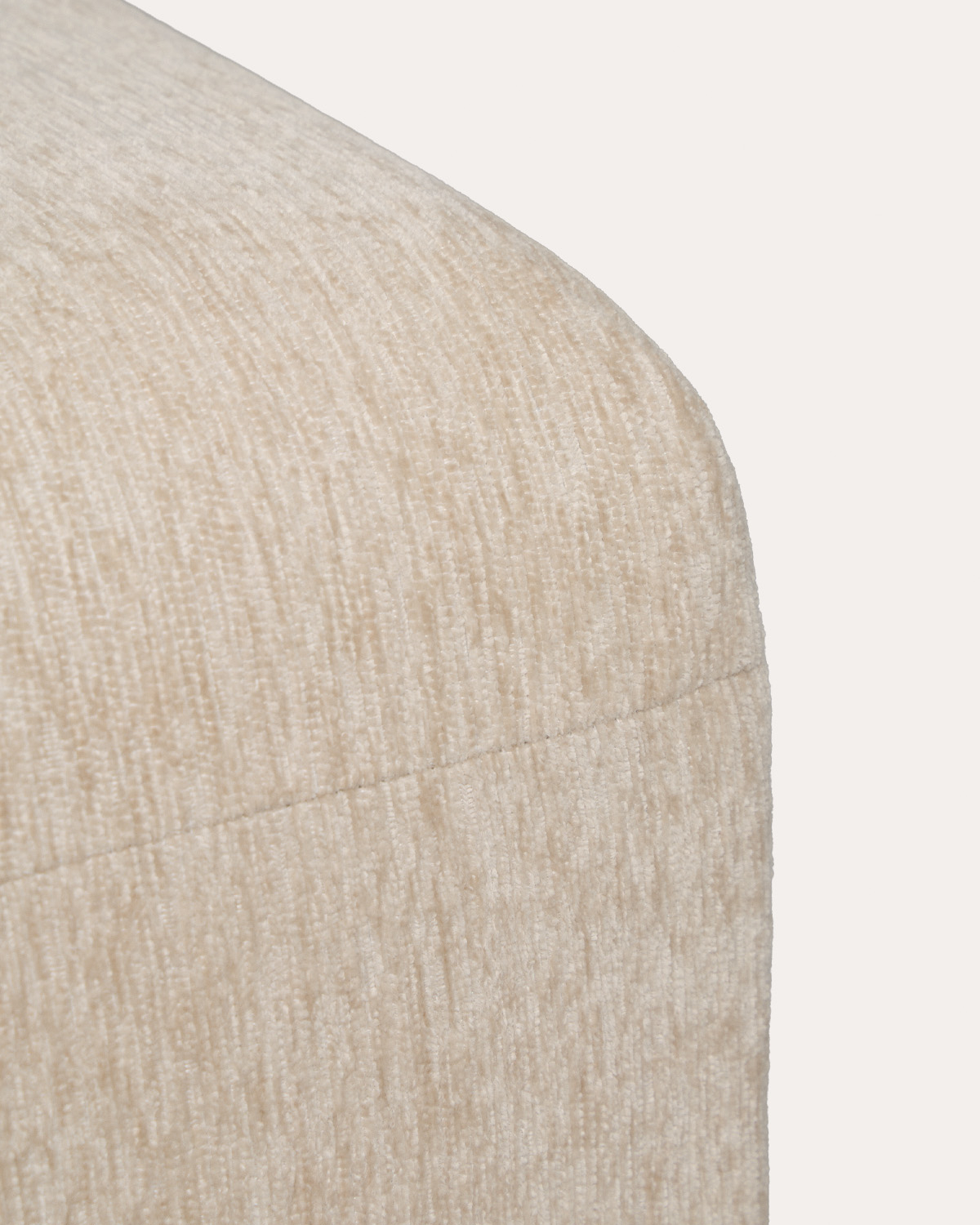 Divano angolare modulare Rhys, confezionato sottovuoto, con modulo pouf in tessuto, immagine della galleria 5