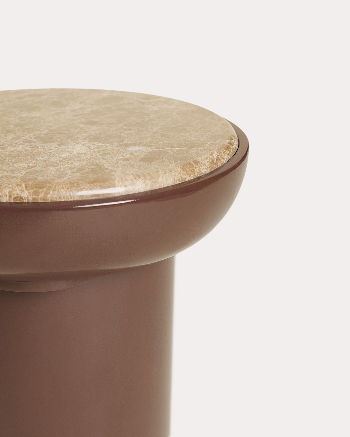 Tavolino rotondo Ø40 cm in marmo e legno Catrina, immagine della galleria 6