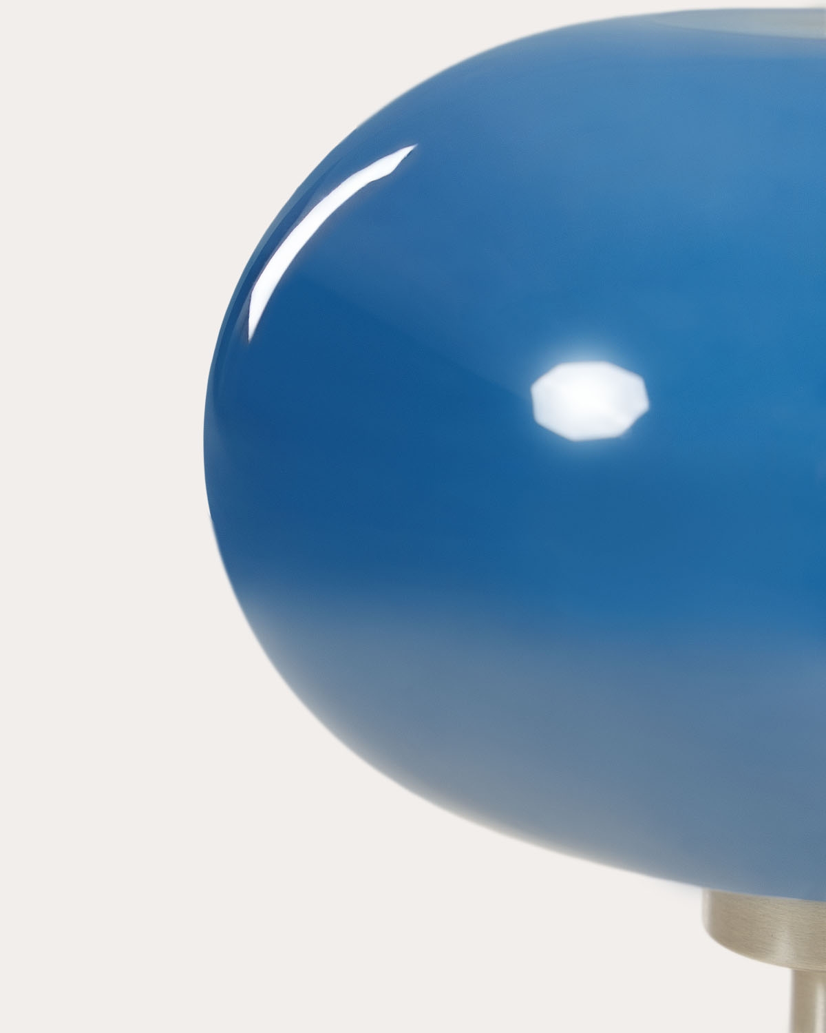 Lampada da tavolo in metallo e vetro Revin, immagine della galleria 2