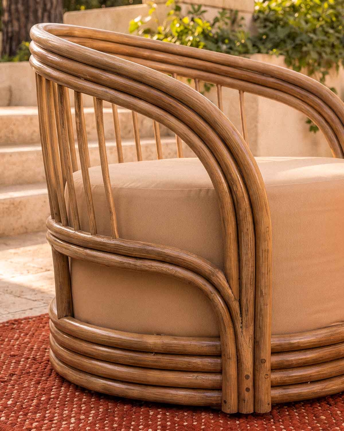 Poltrona da giardino in rattan naturale e tessuto Kairi, immagine della galleria 3