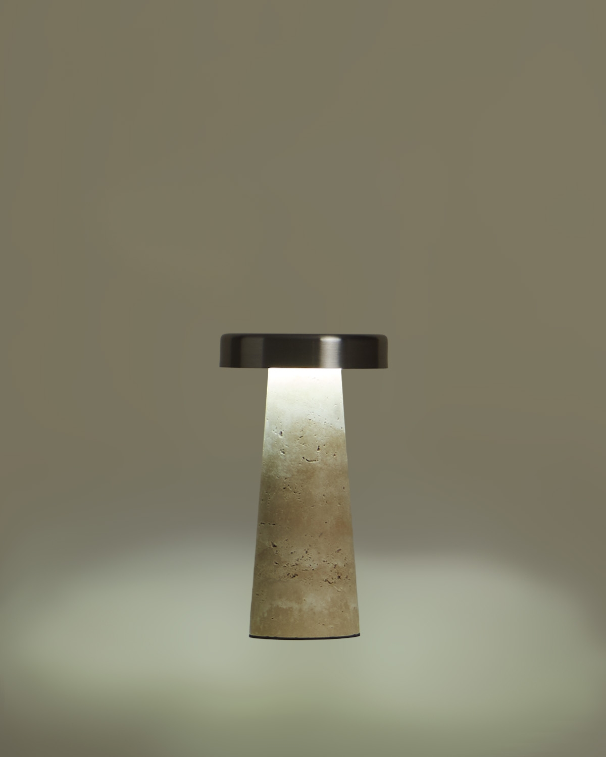 Lampada da tavolo LED senza fili in marmo e metallo Mysha, immagine della galleria 6