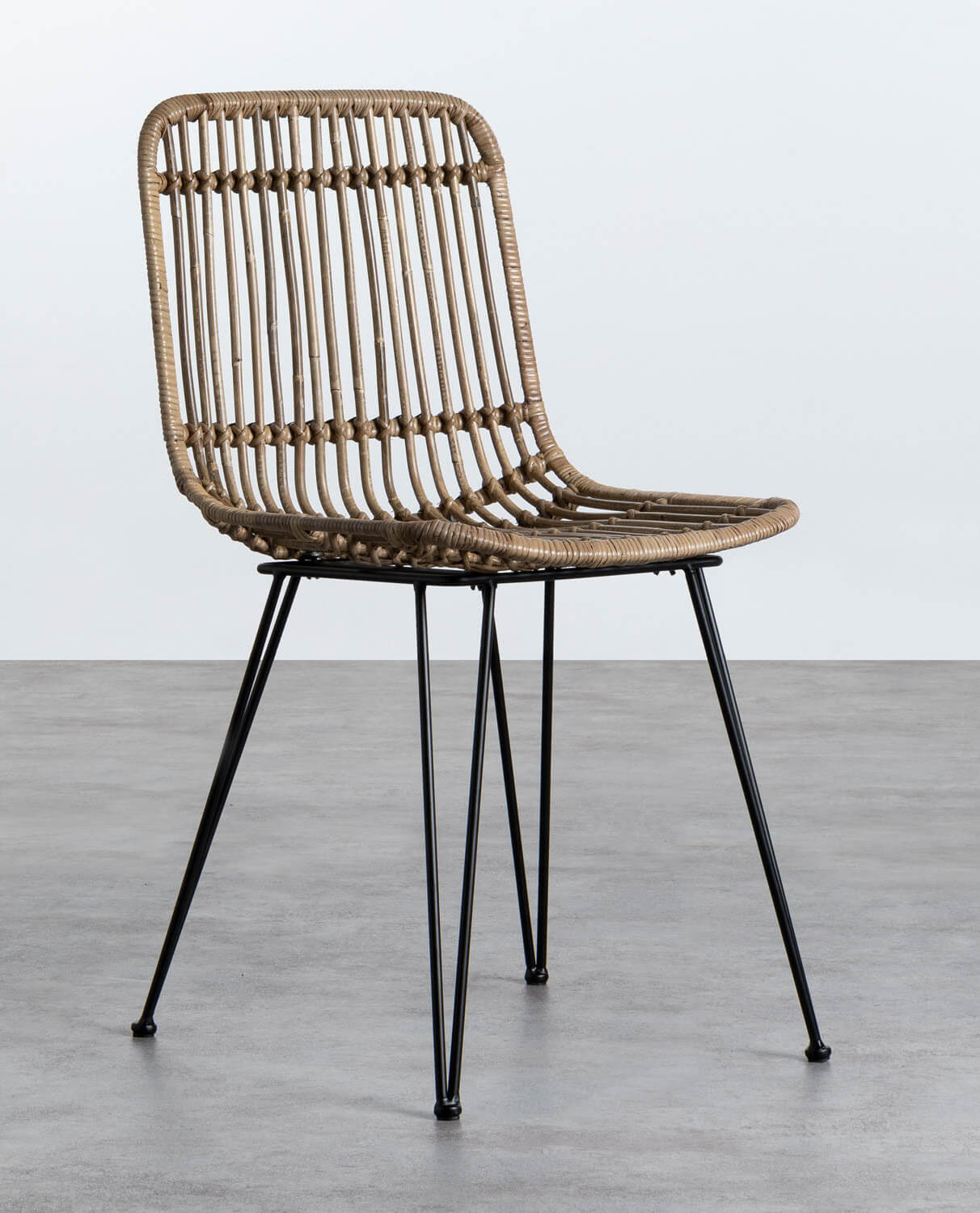 Conjunto de Mesa Retangular em Madeira Waime e 4 Cadeiras em Vime ...