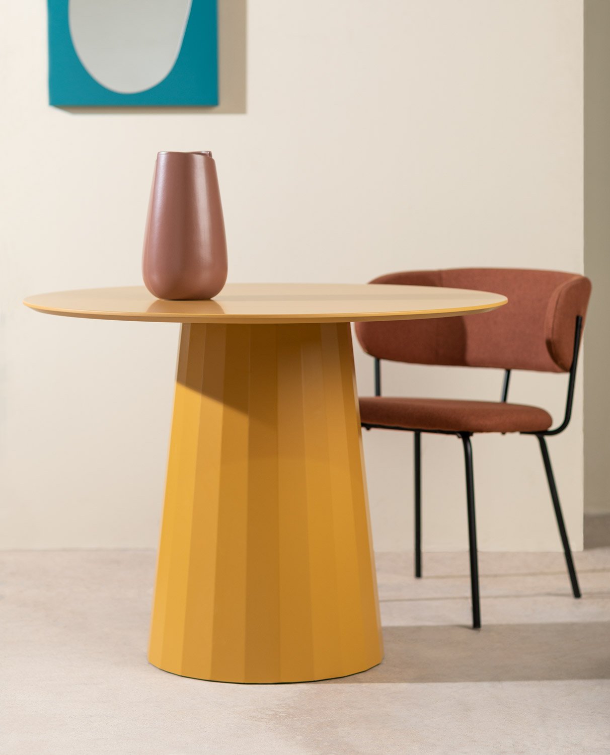 Conjunto de Mesa de Jantar em Madeira Irem e 2 Cadeiras em Tecido Bonse, imagem de galeria 1