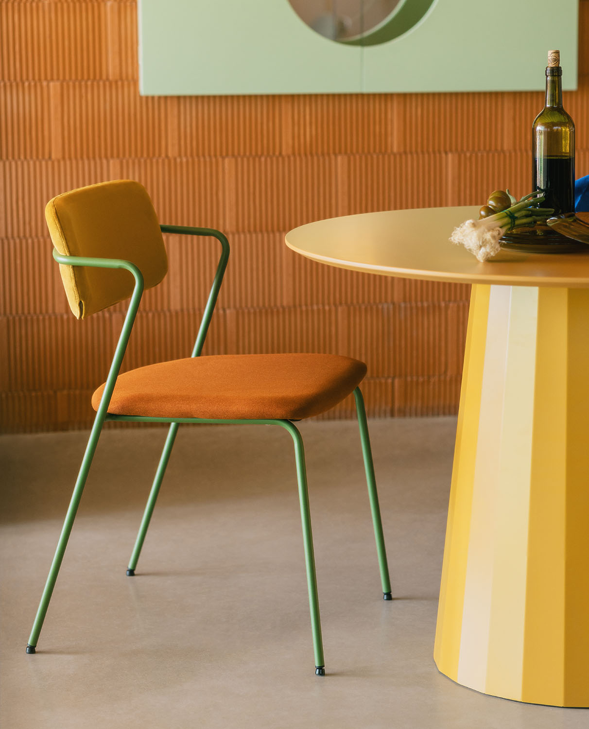 Cadeira de Jantar em Veludo e Tecido Irun, imagem de galeria 2